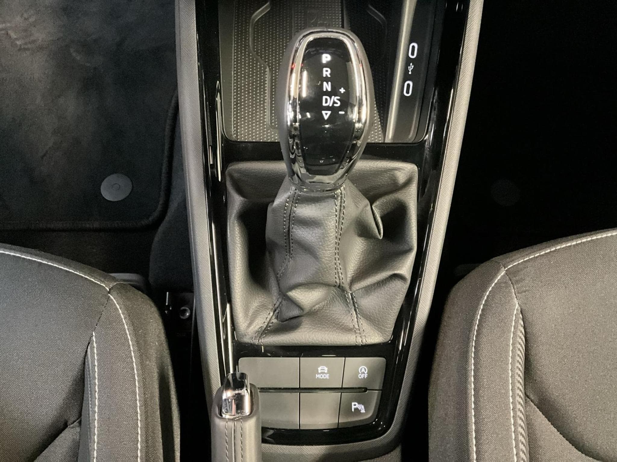 Skoda Scala Monte-Carlo+DSG+LED+NAVI (2025) - Foto 17