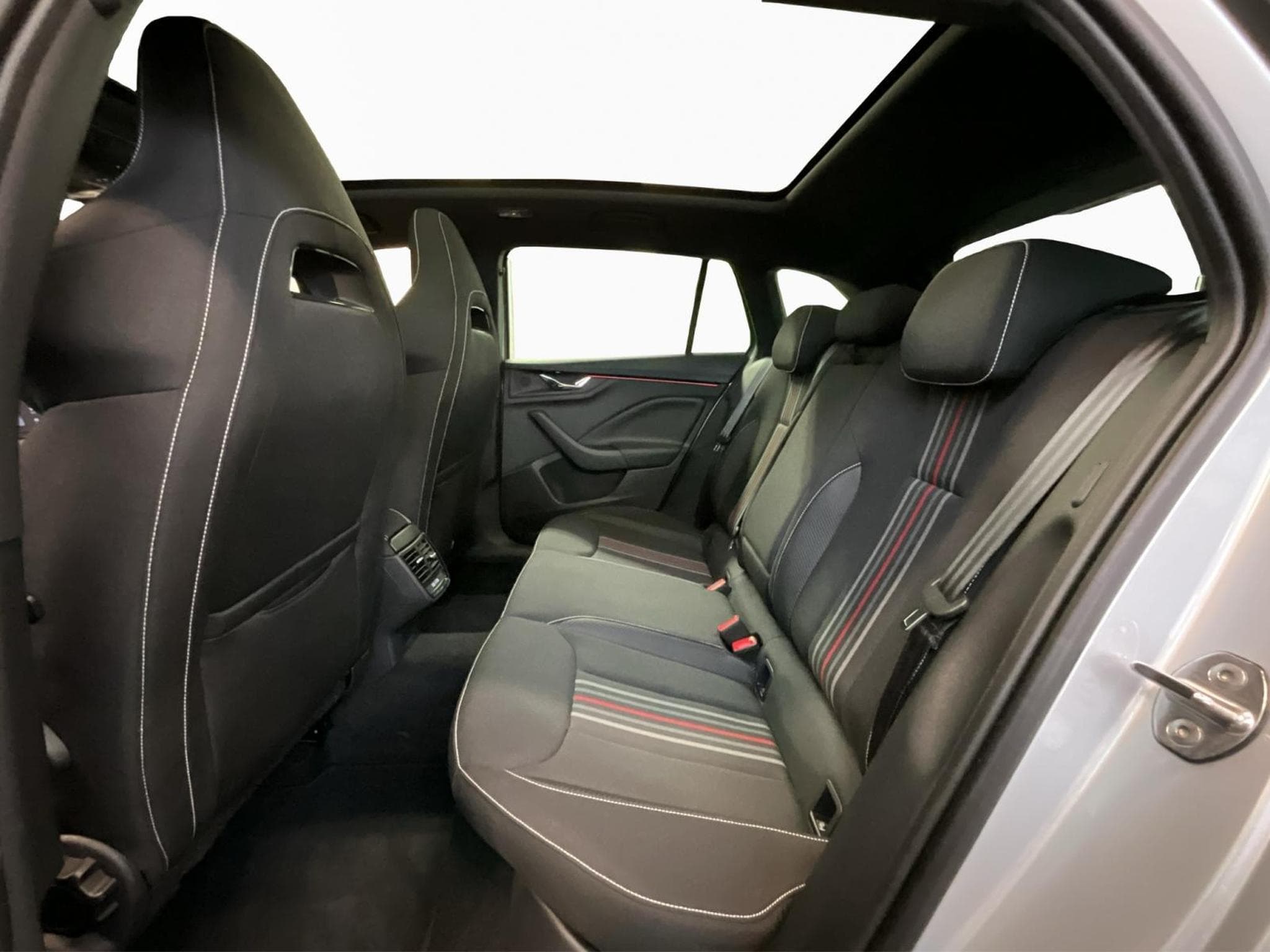 Skoda Scala Monte-Carlo+DSG+LED+NAVI (2025) - Foto 19