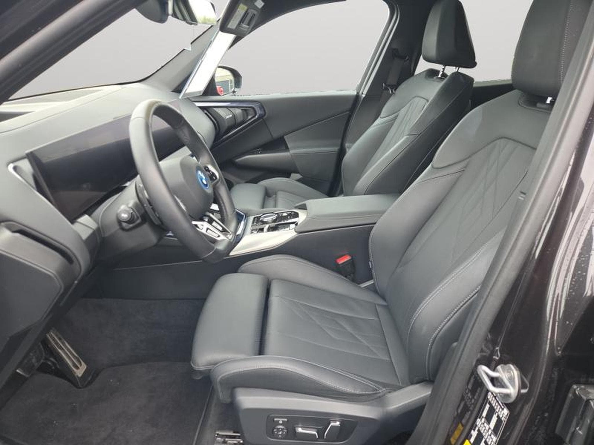 BMW X3 xDrive30e / Hybride (2025) - Photo 12