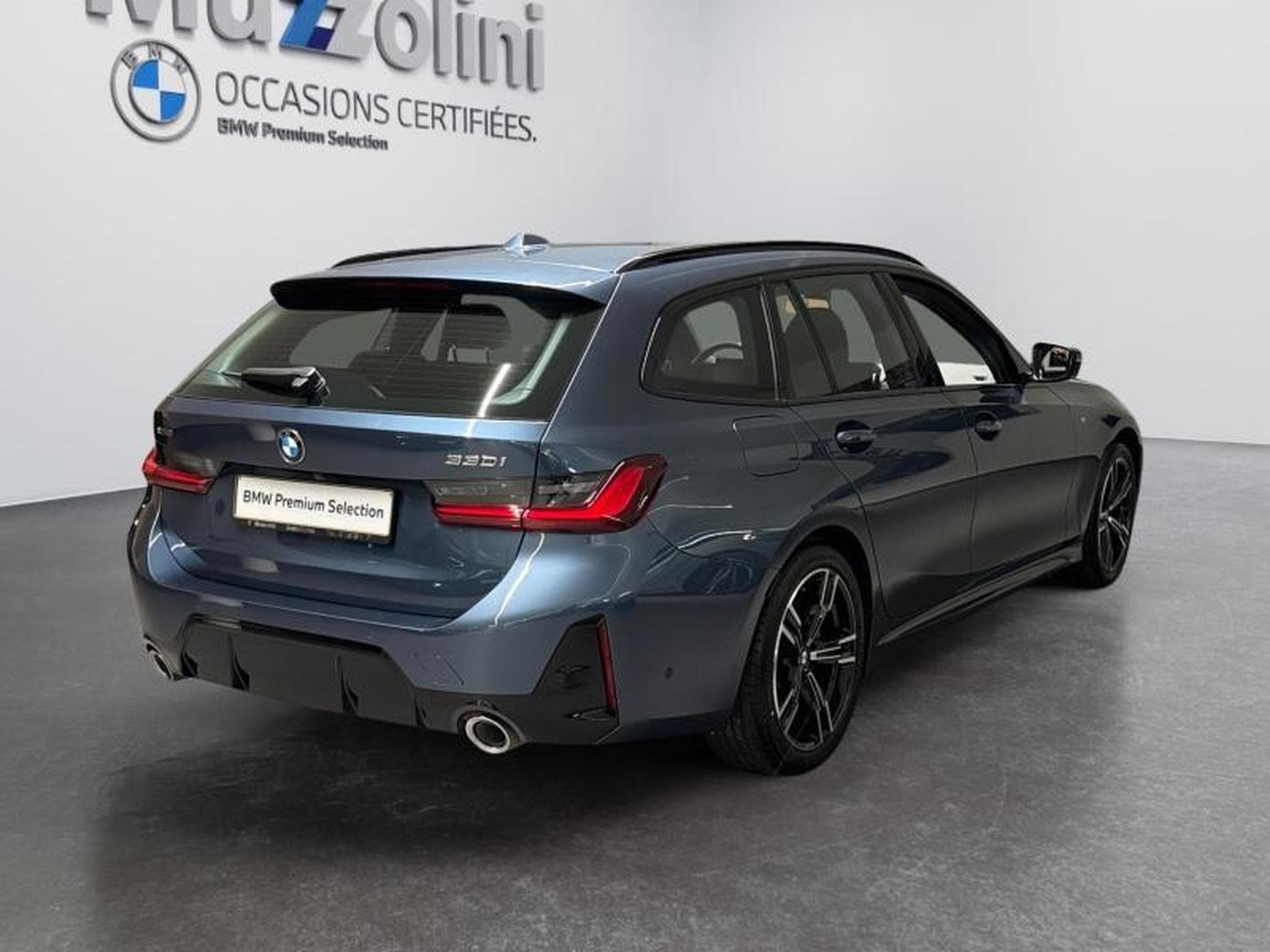 BMW 330 xDrive Touring (2024) - Foto 14