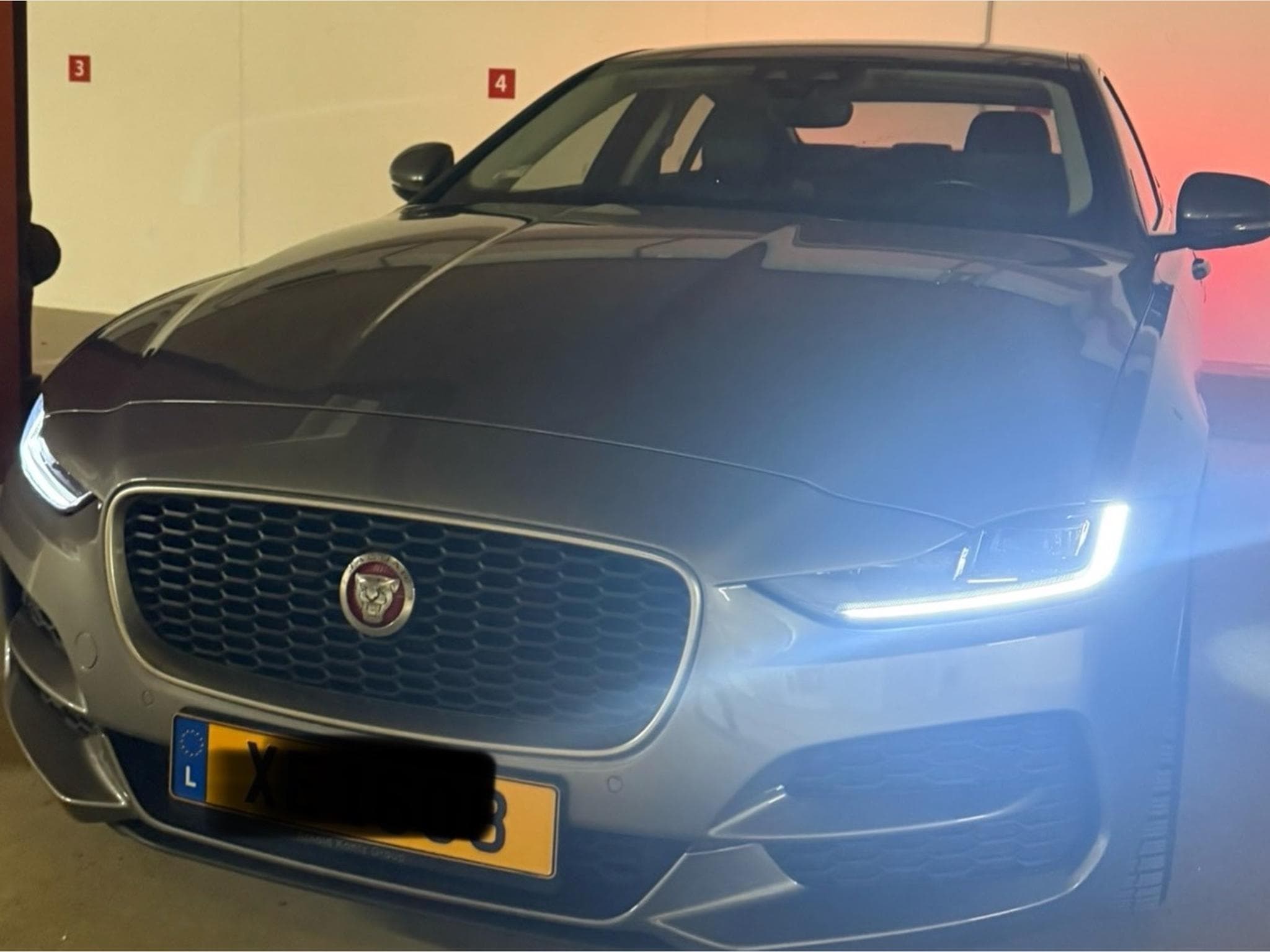 Jaguar XE Jaguar XE 180D (2019) - Foto 2