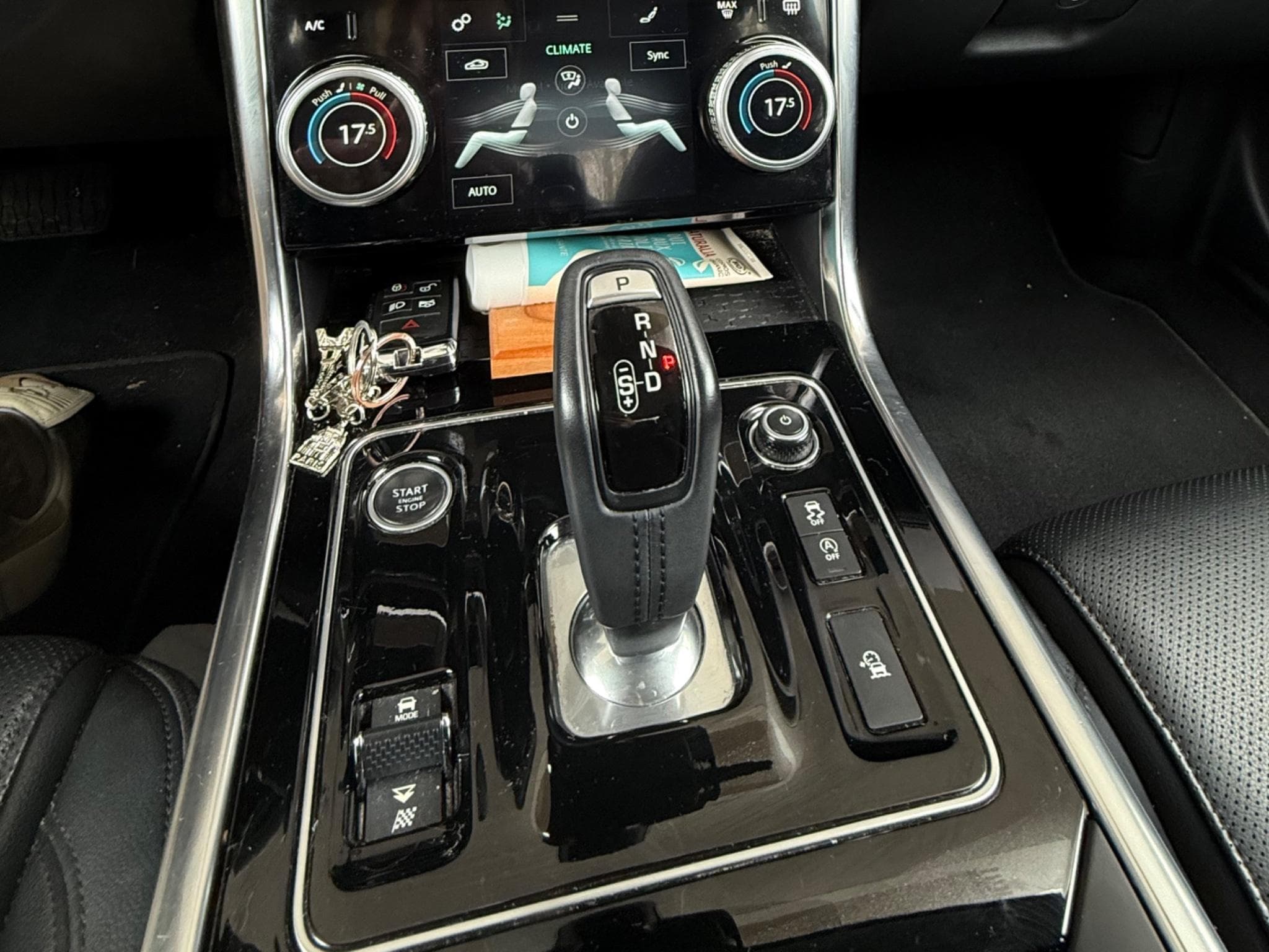 Jaguar XE Jaguar XE 180D (2019) - Foto 9