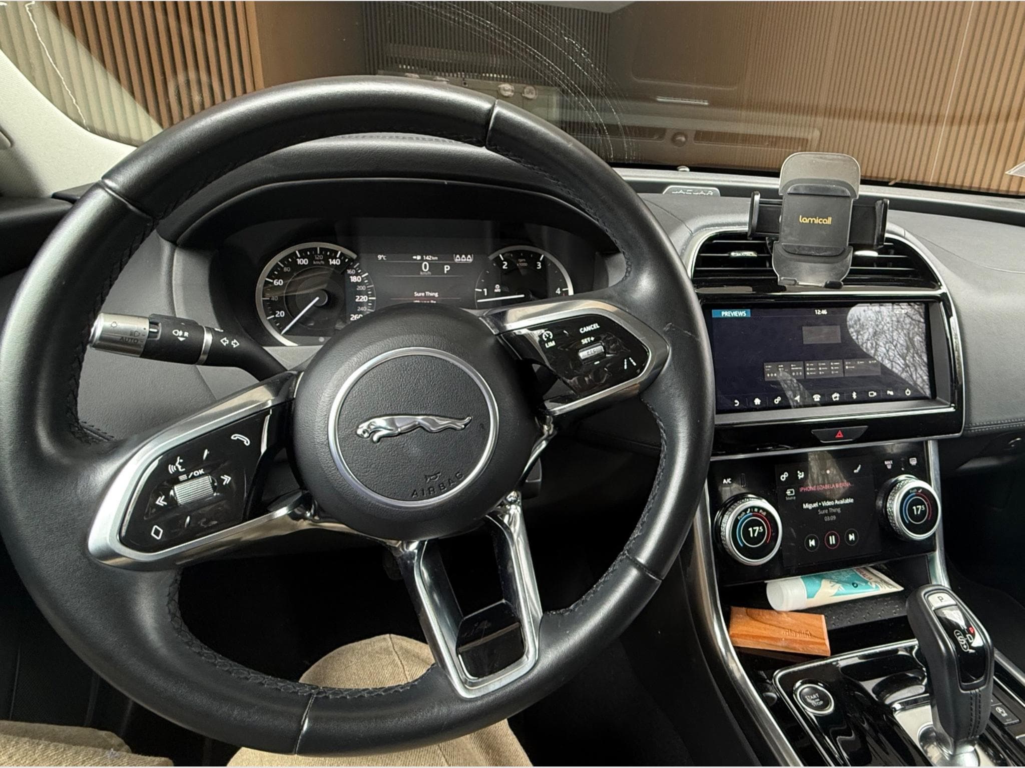 Jaguar XE Jaguar XE 180D (2019) - Foto 10