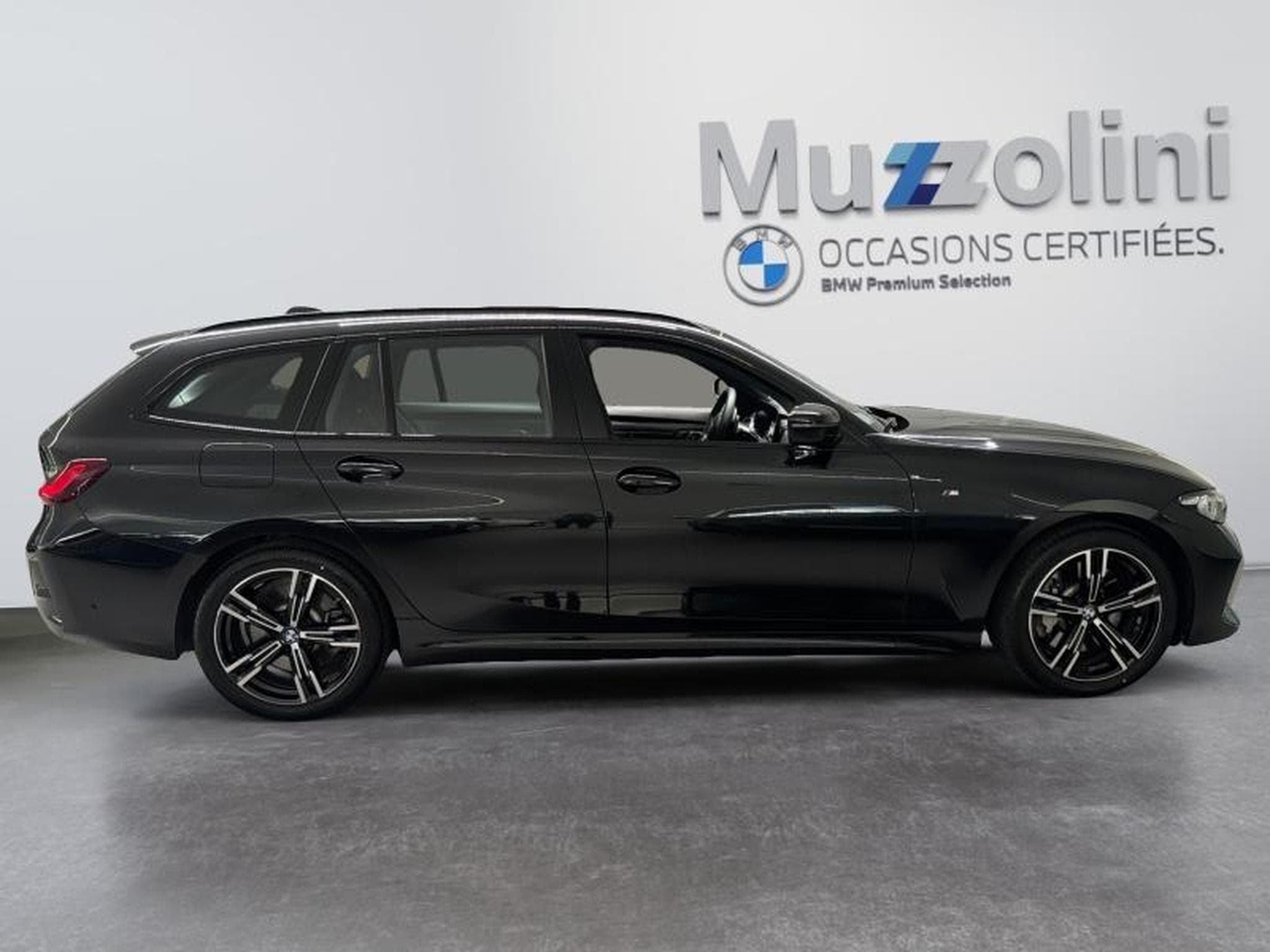 BMW 330 xDrive Touring (2025) - Foto 3