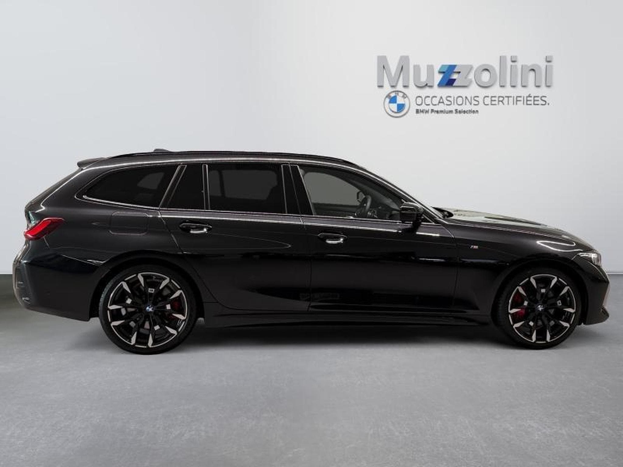BMW 330 xDrive Touring M-SPORT PRO (2025) - Foto 3