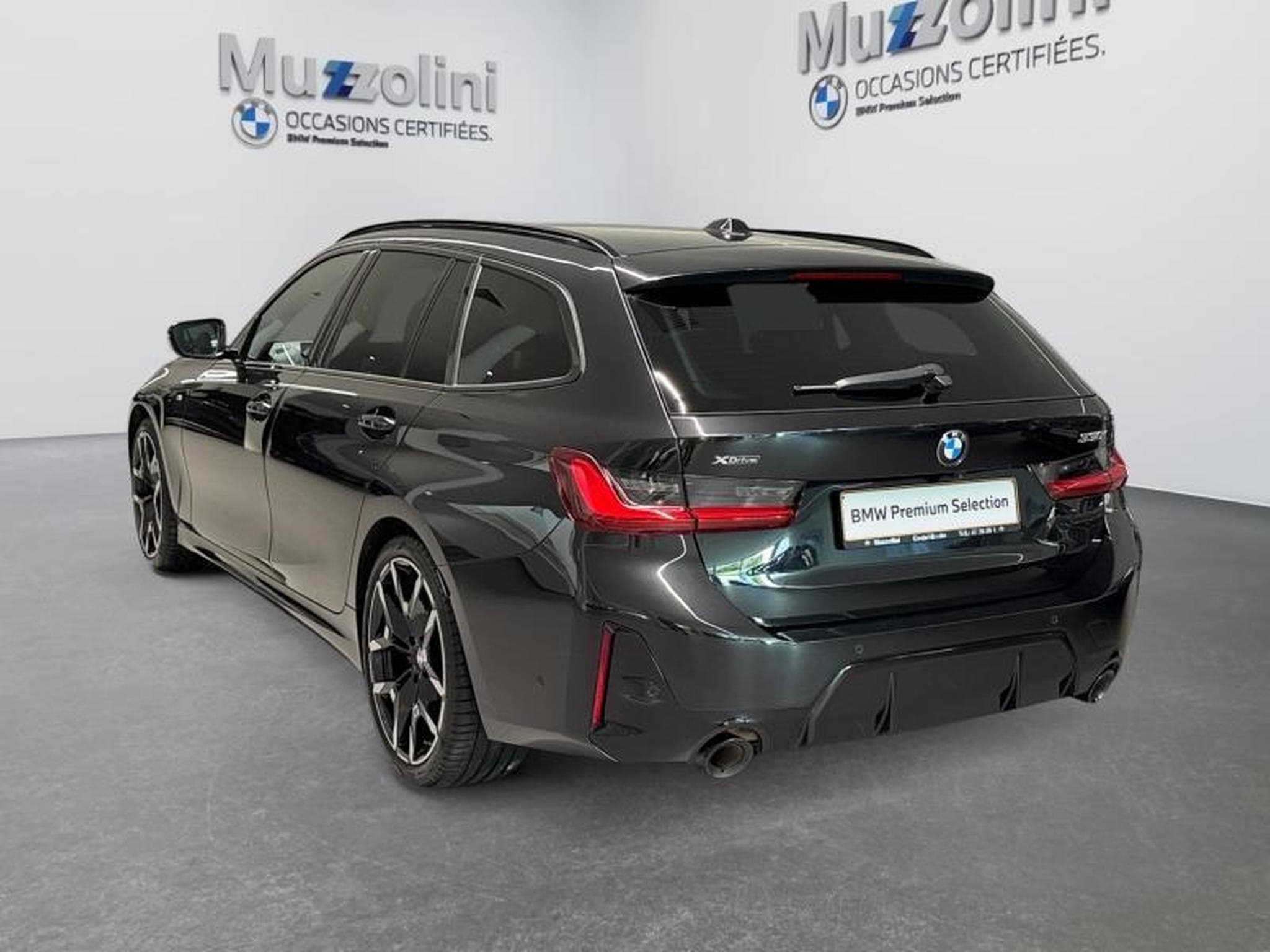 BMW 330 xDrive Touring M-SPORT PRO (2025) - Foto 5