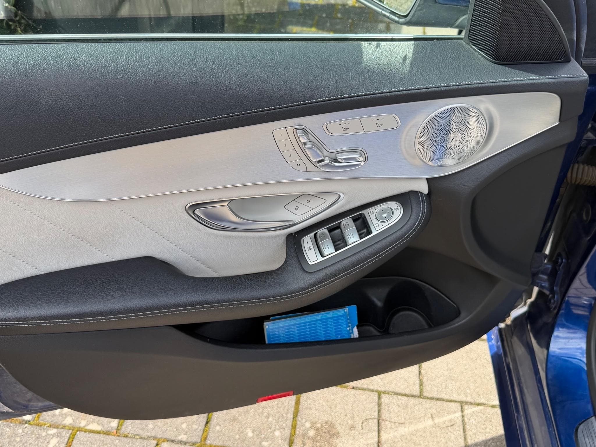 Mercedes C 300 H (2015) - Photo 2