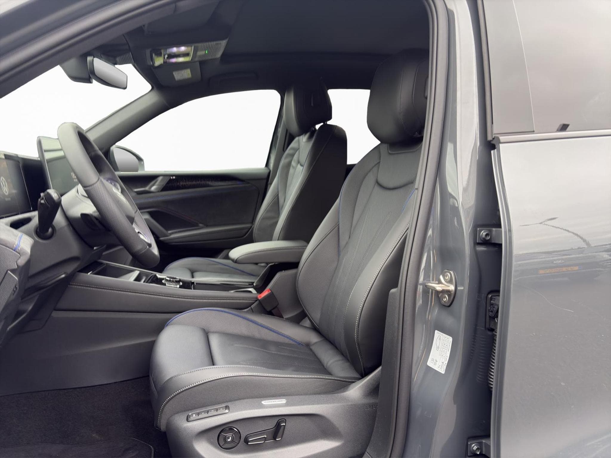 VW Tiguan R-Line (2026) - Foto 8