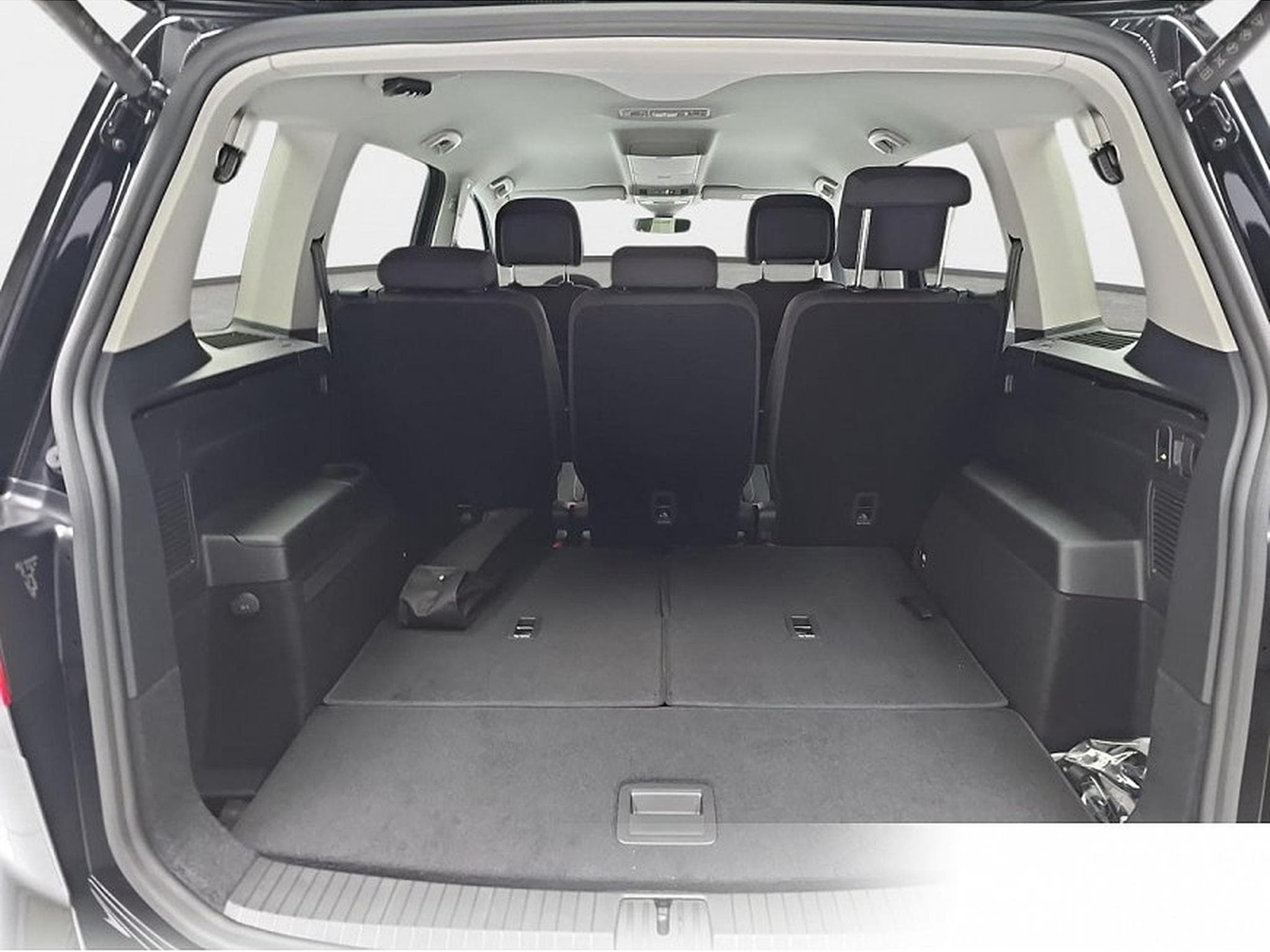 VW Touran (2026) - Foto 13