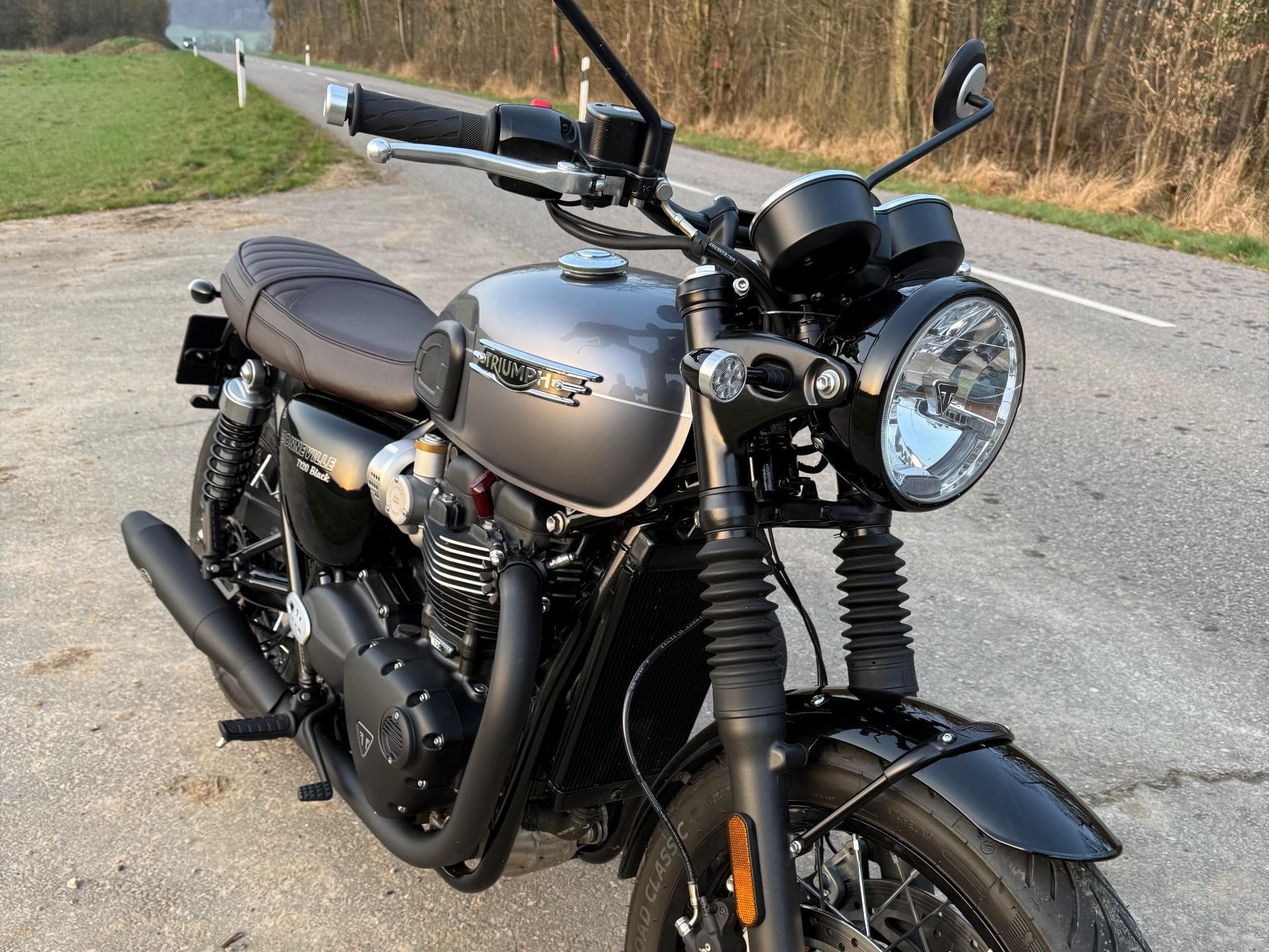 Triumph Bonneville T 120 (2024) - Foto 3