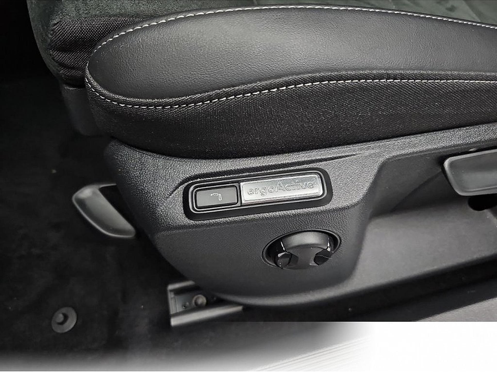 VW T-Roc (2026) - Foto 13