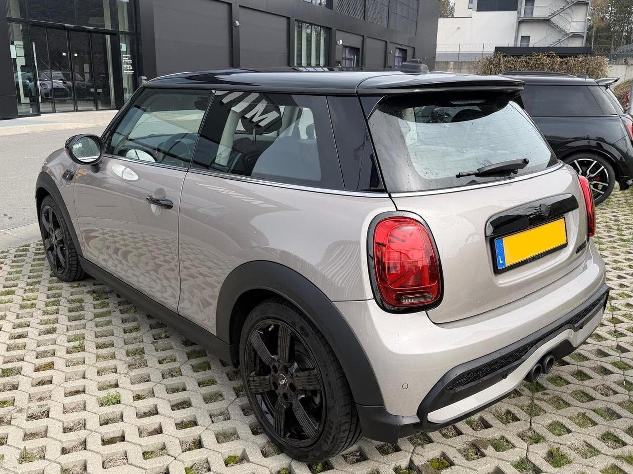 Mini Cooper Cooper S-Garantie-Bandes possible (2023) - Photo 5