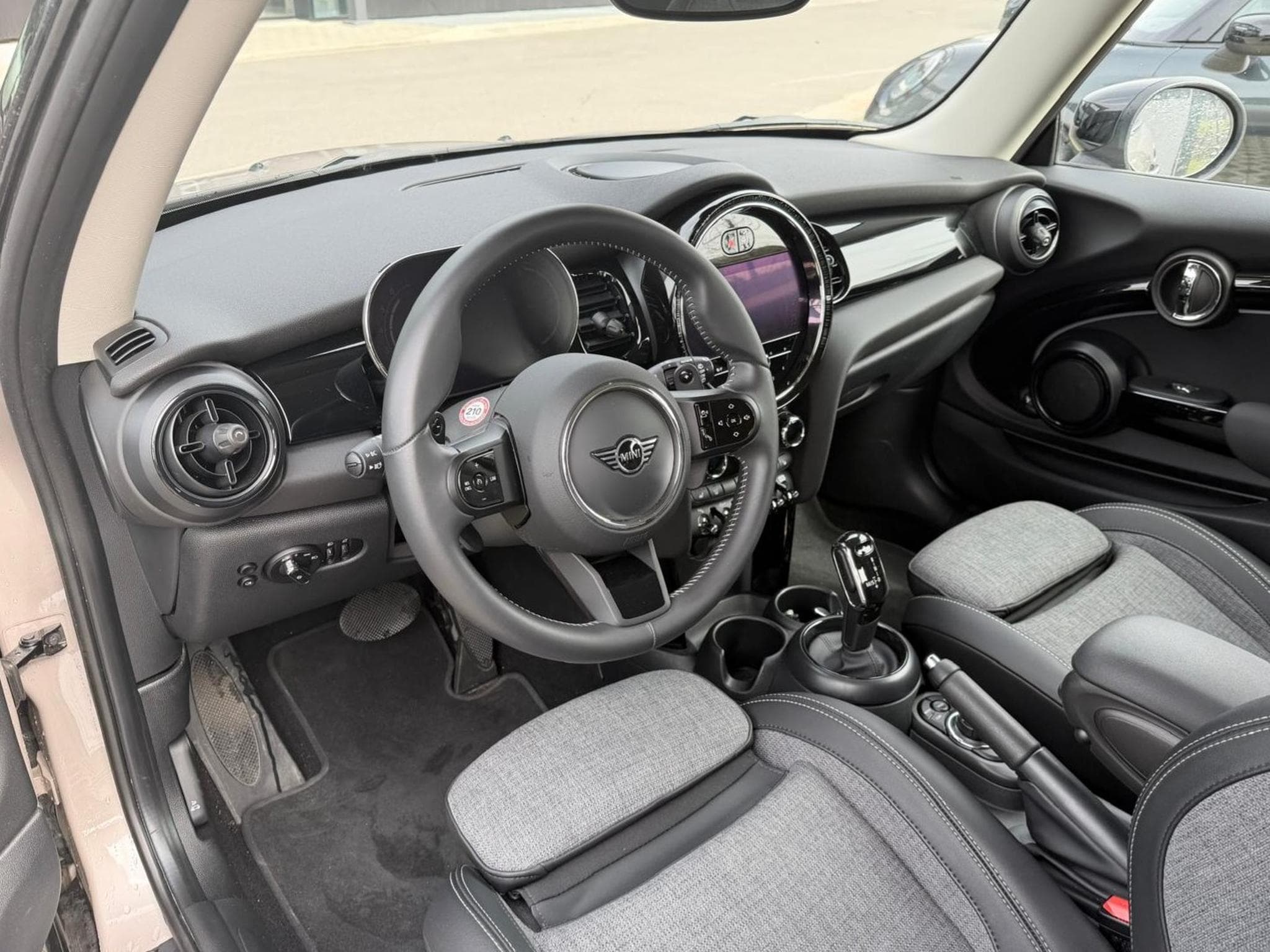 Mini Cooper Cooper S-Garantie-Bandes possible (2023) - Photo 8