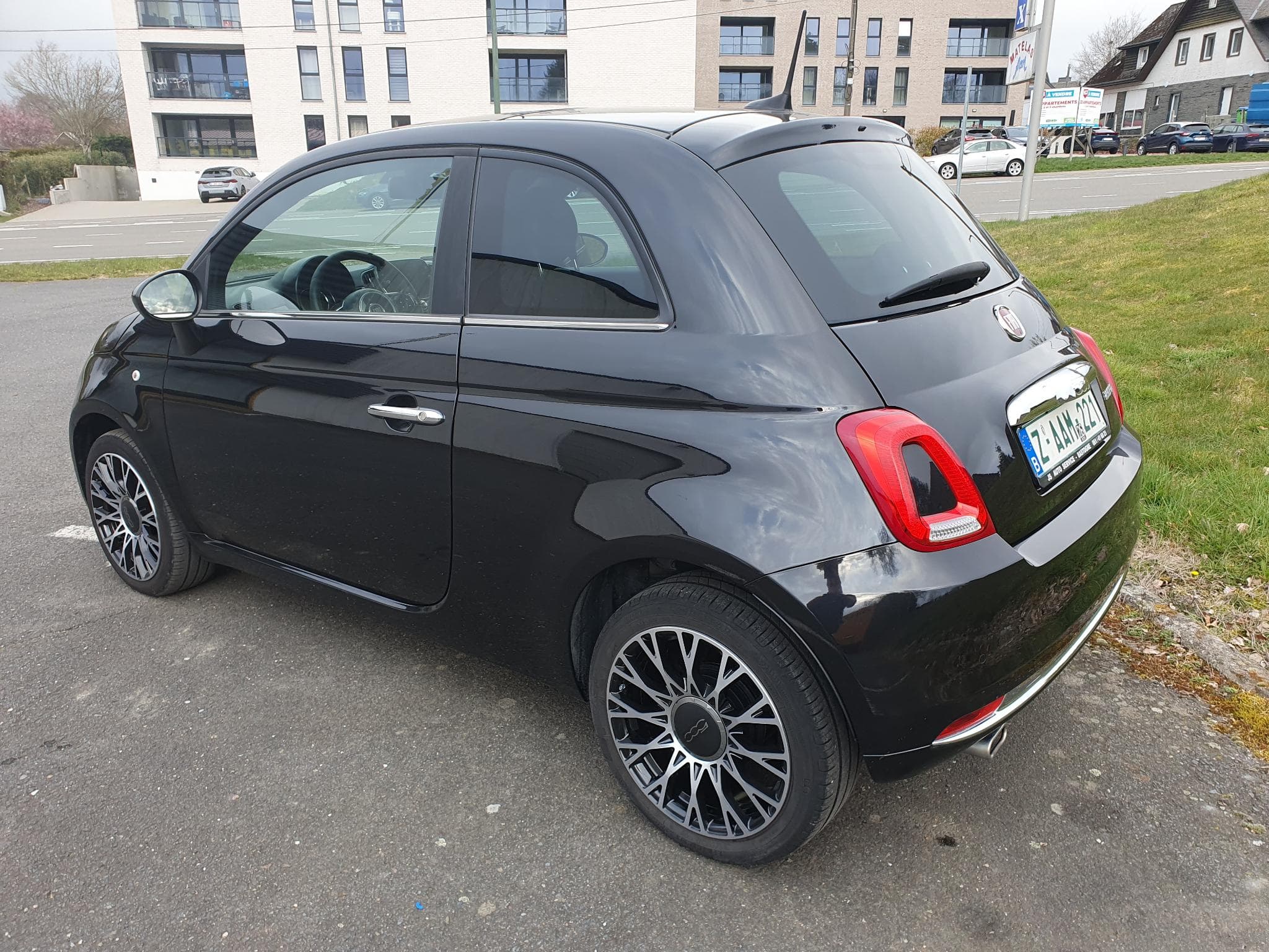 Fiat 500 1.0i MHEV Dolcevita (2023) - Photo 4