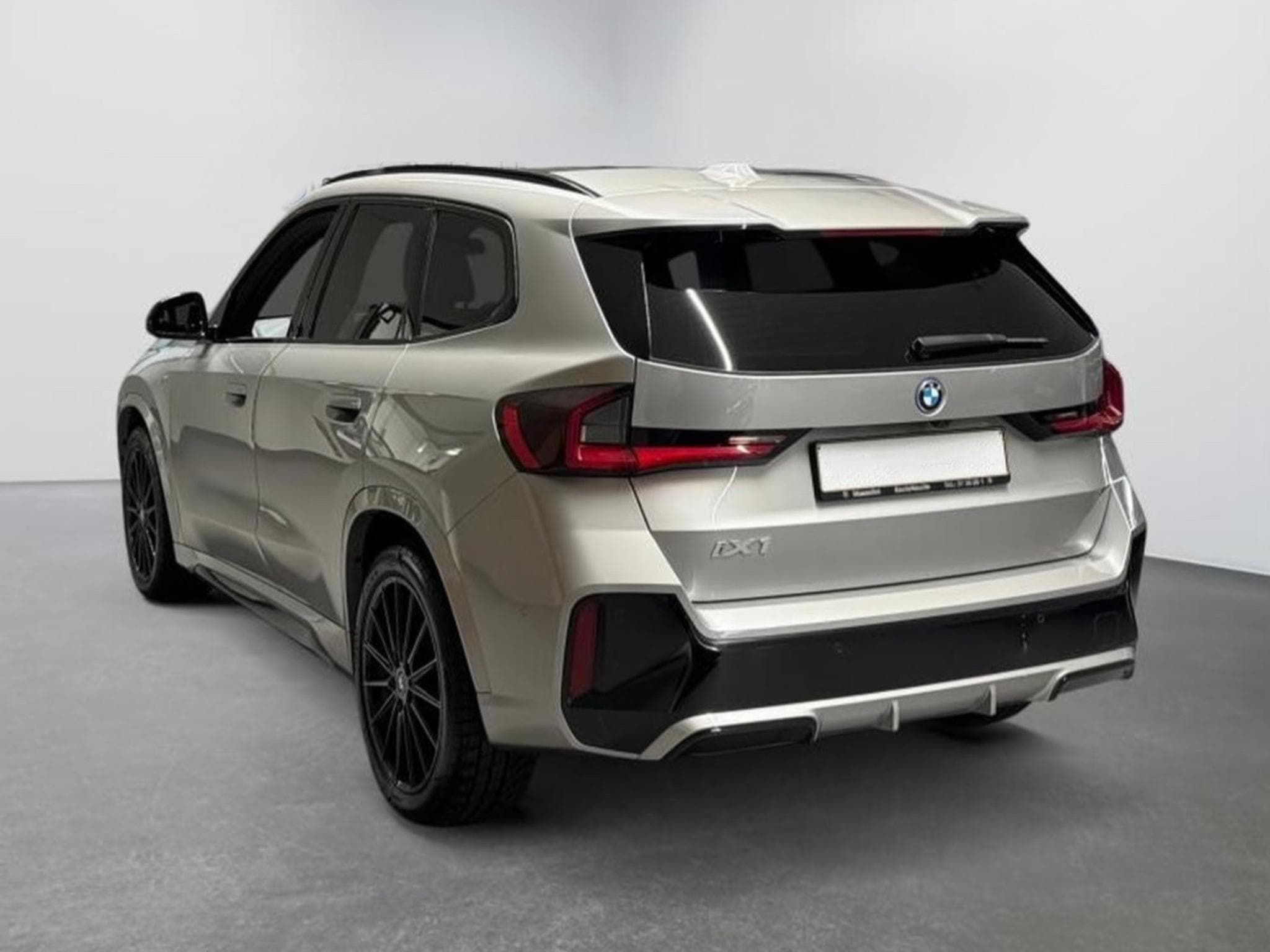 BMW iX1 BMW iX1 xDrive30 M Sport 4x4 (2023) - Photo 3