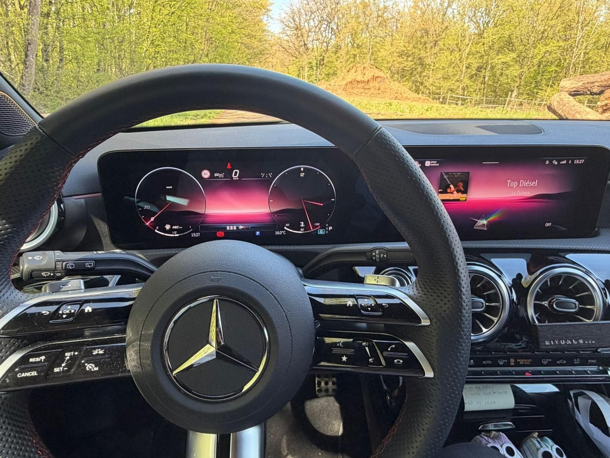 Mercedes A 200 AMG Line (2025) - Photo 3