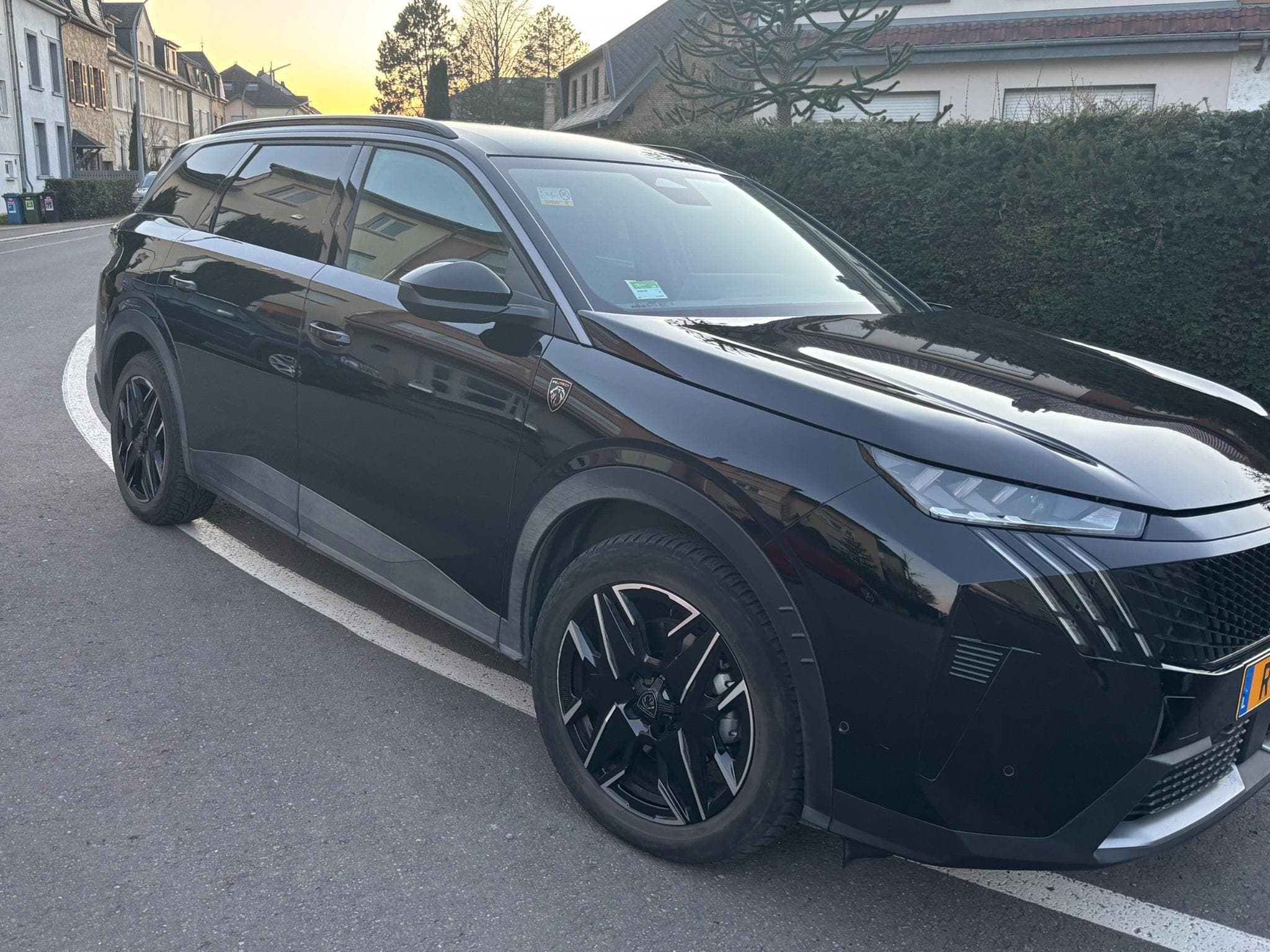 Peugeot 5008 GT line - Hybrid (2025) - Foto 3