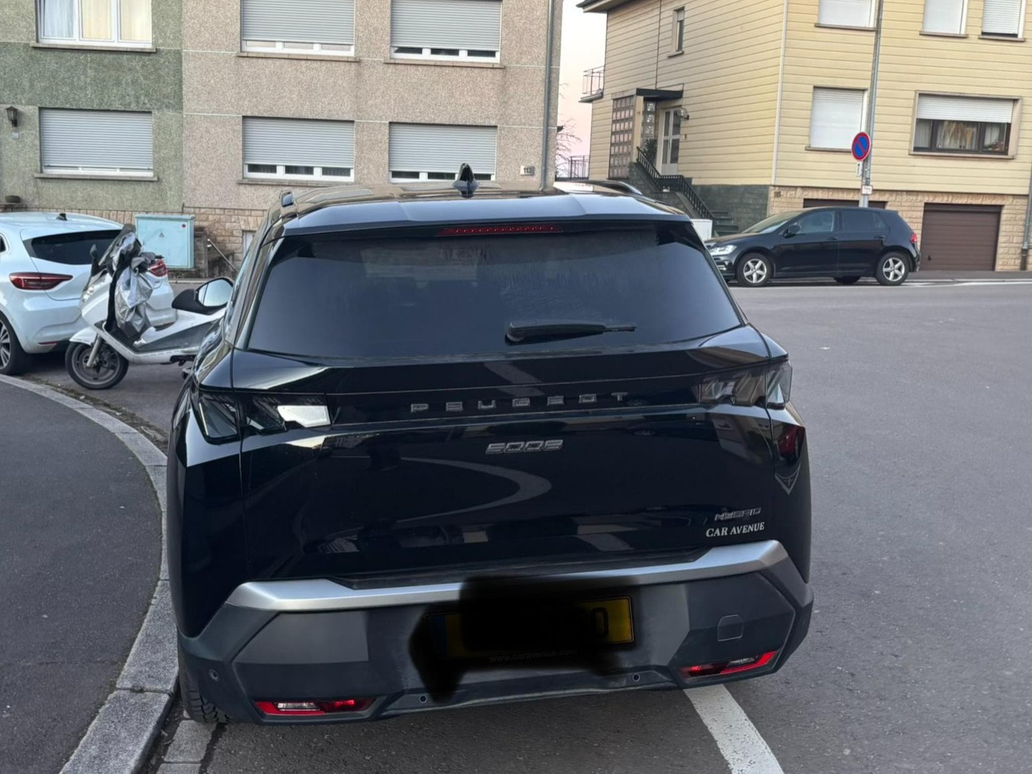 Peugeot 5008 GT line - Hybrid (2025) - Foto 4