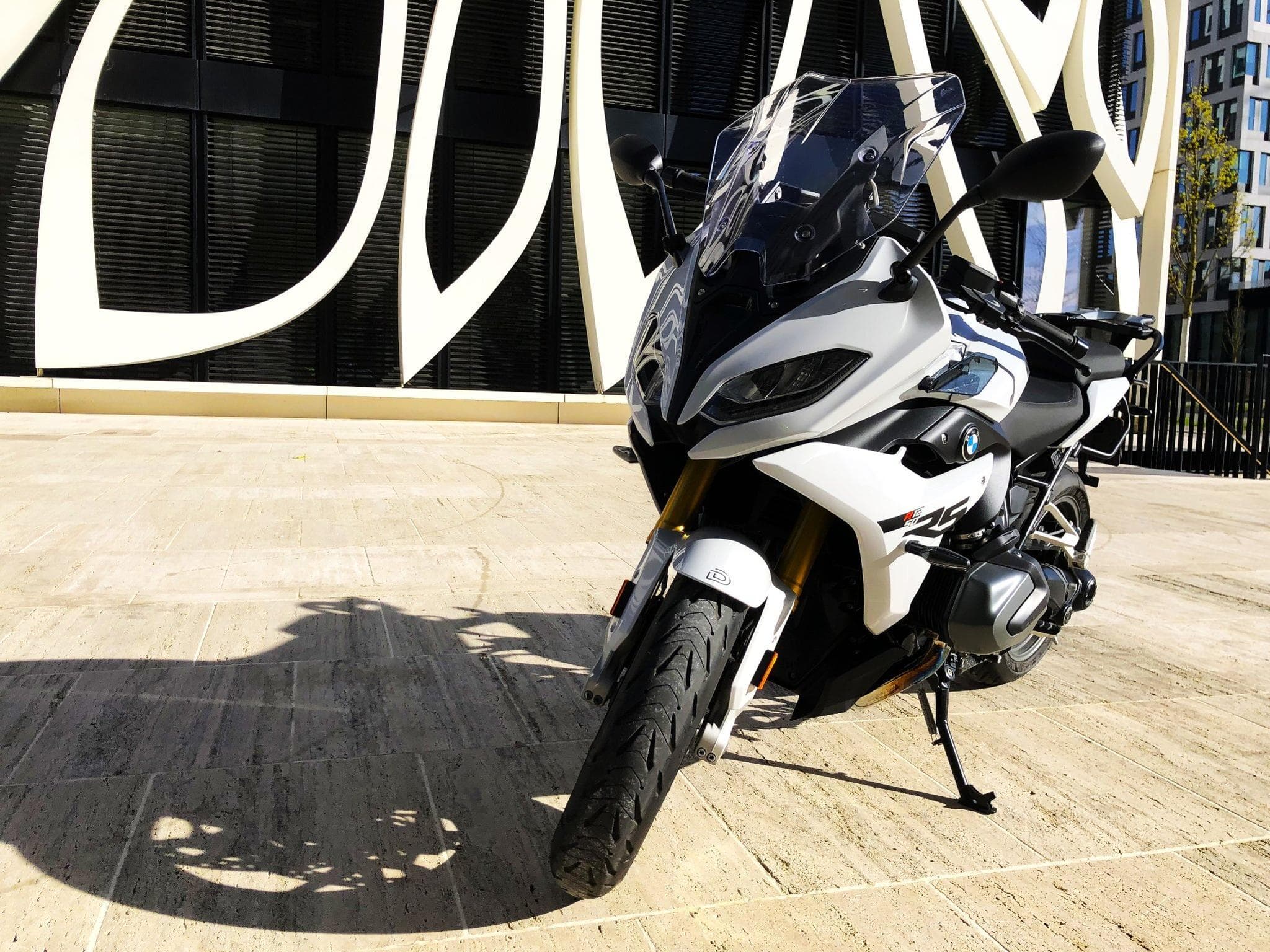 BMW R 1250 RS (2024) - Photo 1