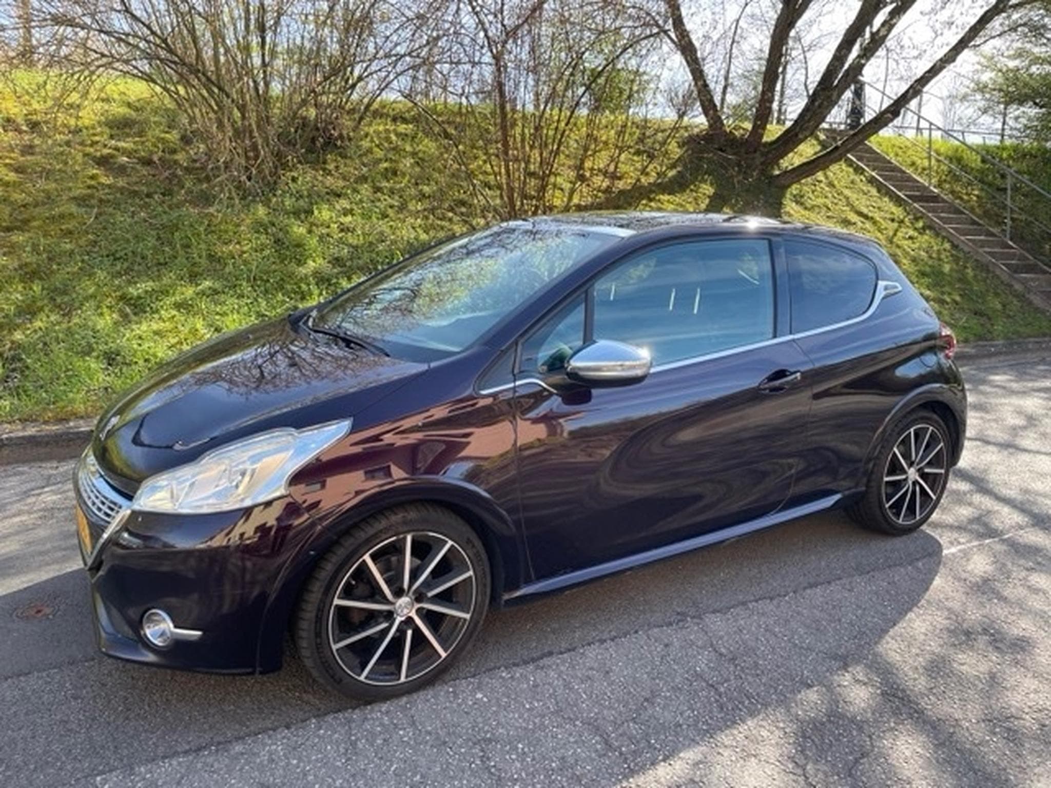 Peugeot 208 XY (2014) - Foto 1