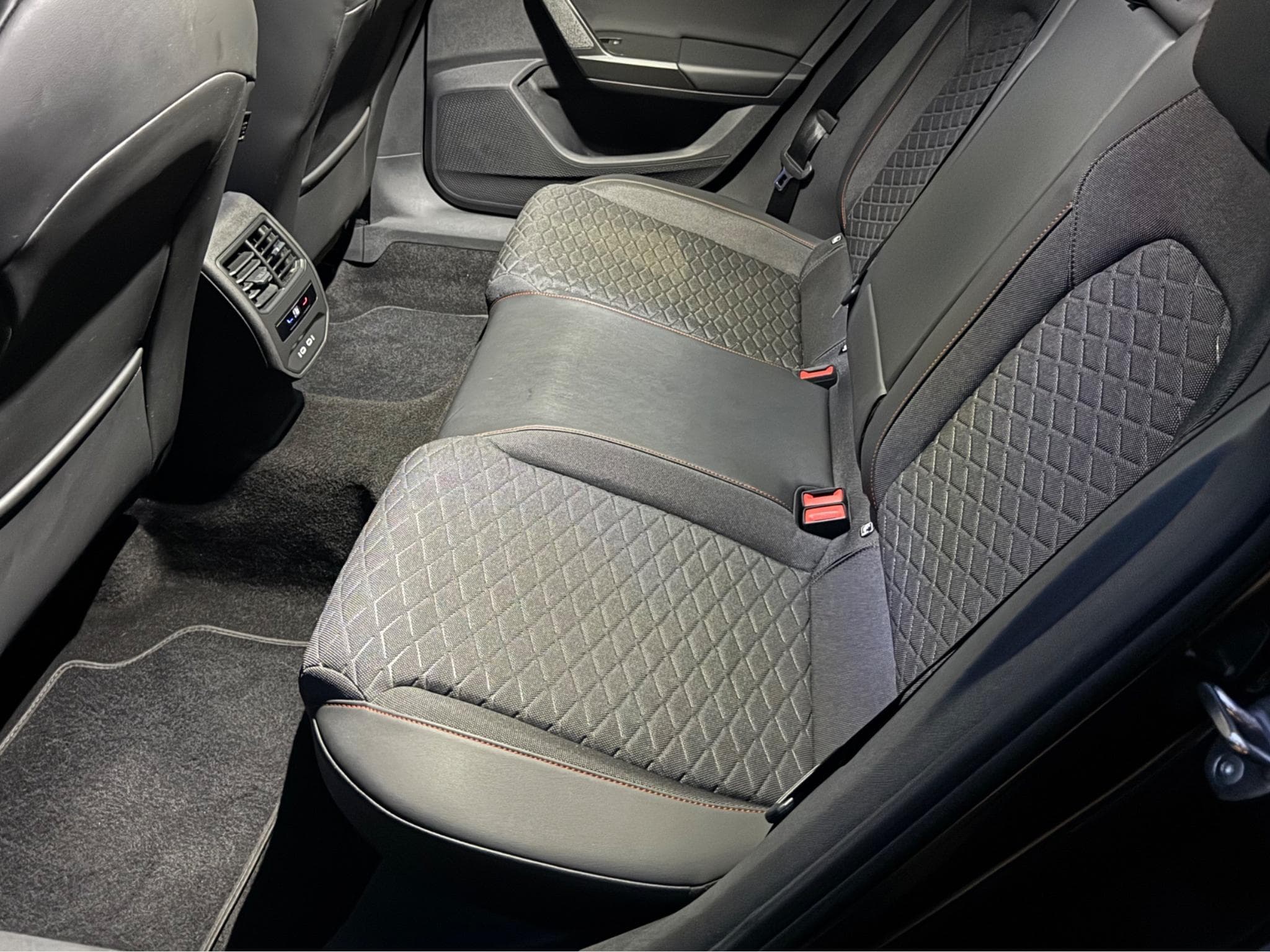 Seat Leon FR (2023) - Foto 12