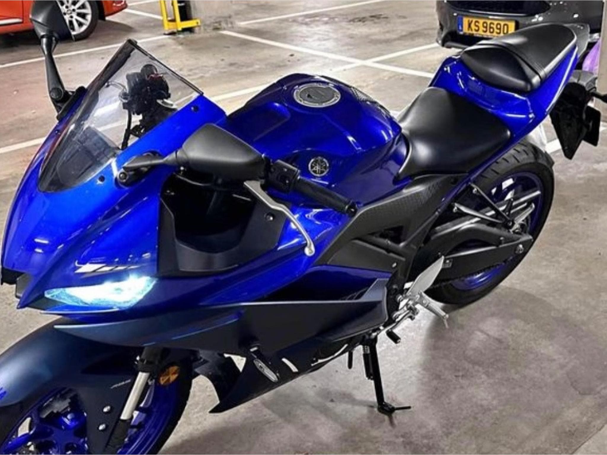 Yamaha YZF-R3 (2023) - Photo 2