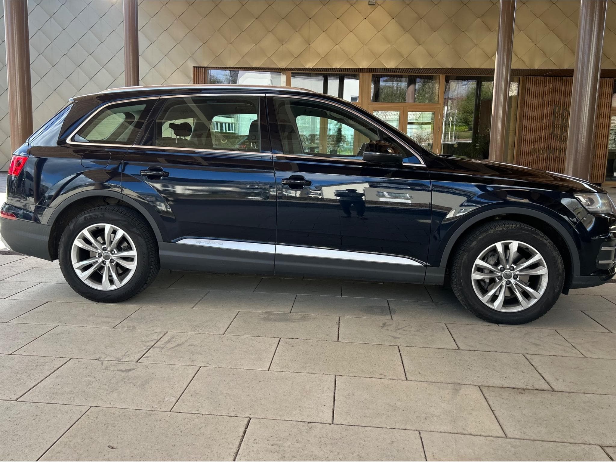 Audi Q7 Quattro 3.0d (272ps) (2016) - Photo 4