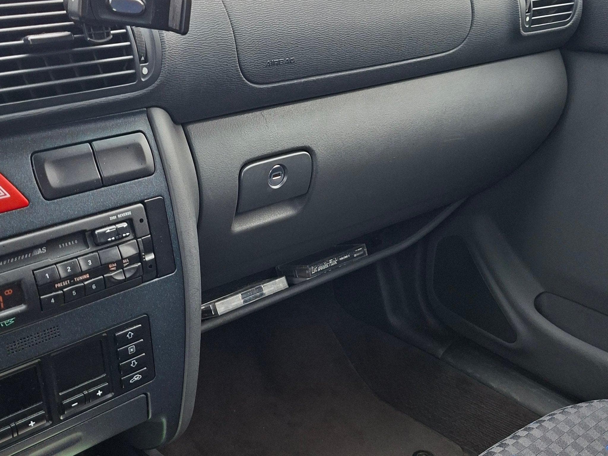 Audi A3 1.6 (1997) - Photo 3