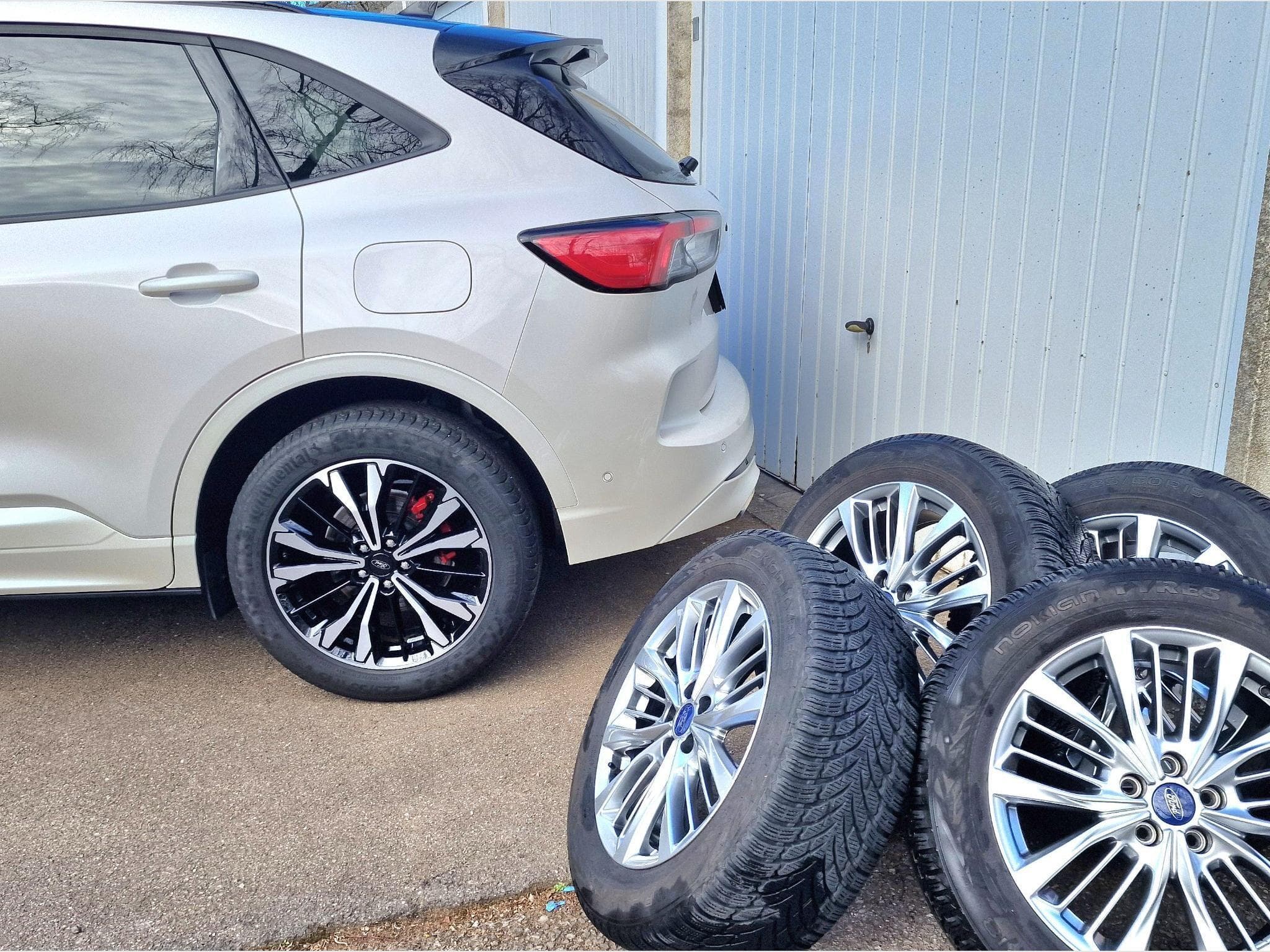 Ford Kuga ST-Line X (2022) - Photo 4