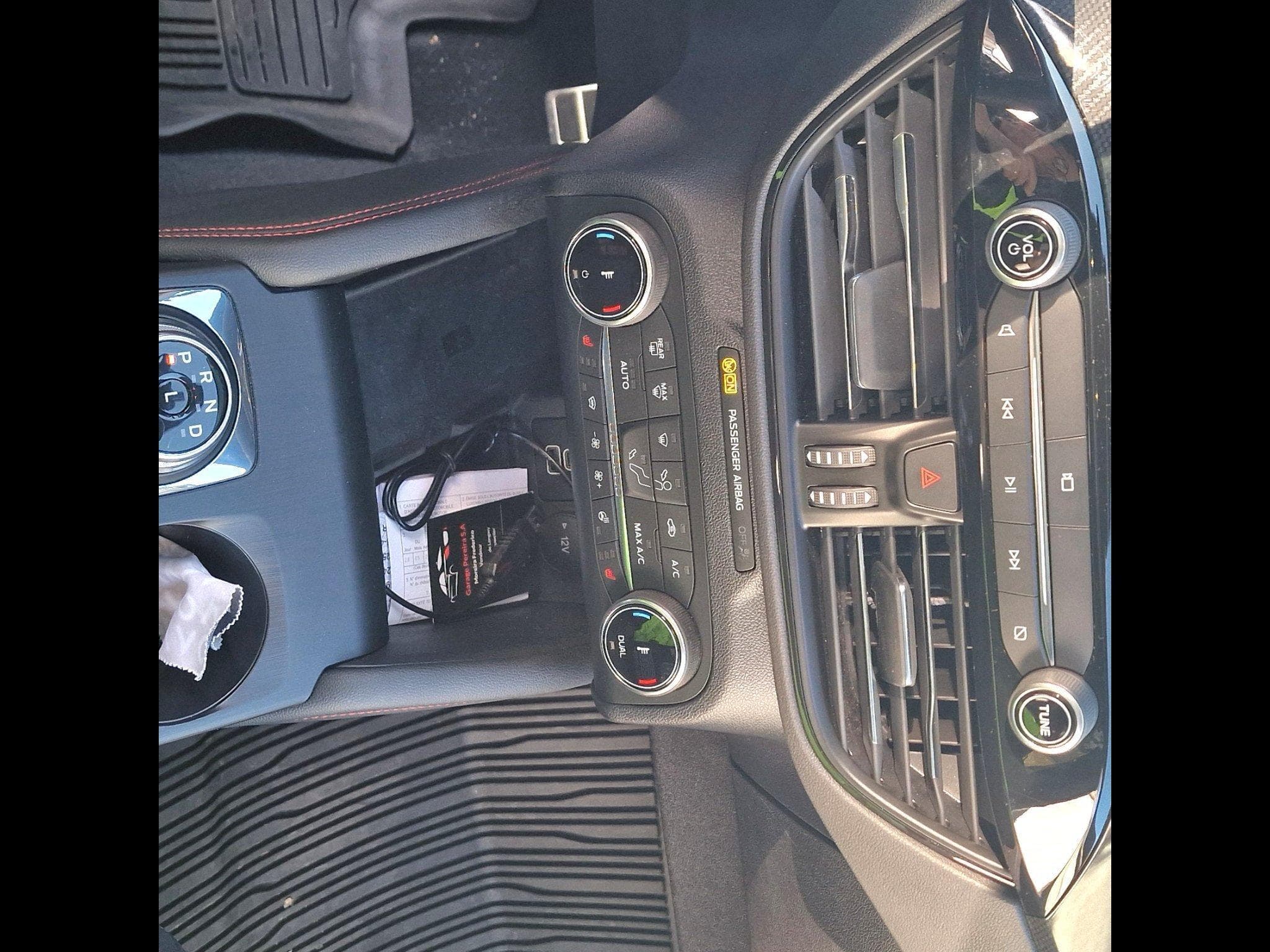 Ford Kuga ST-Line X (2022) - Photo 8