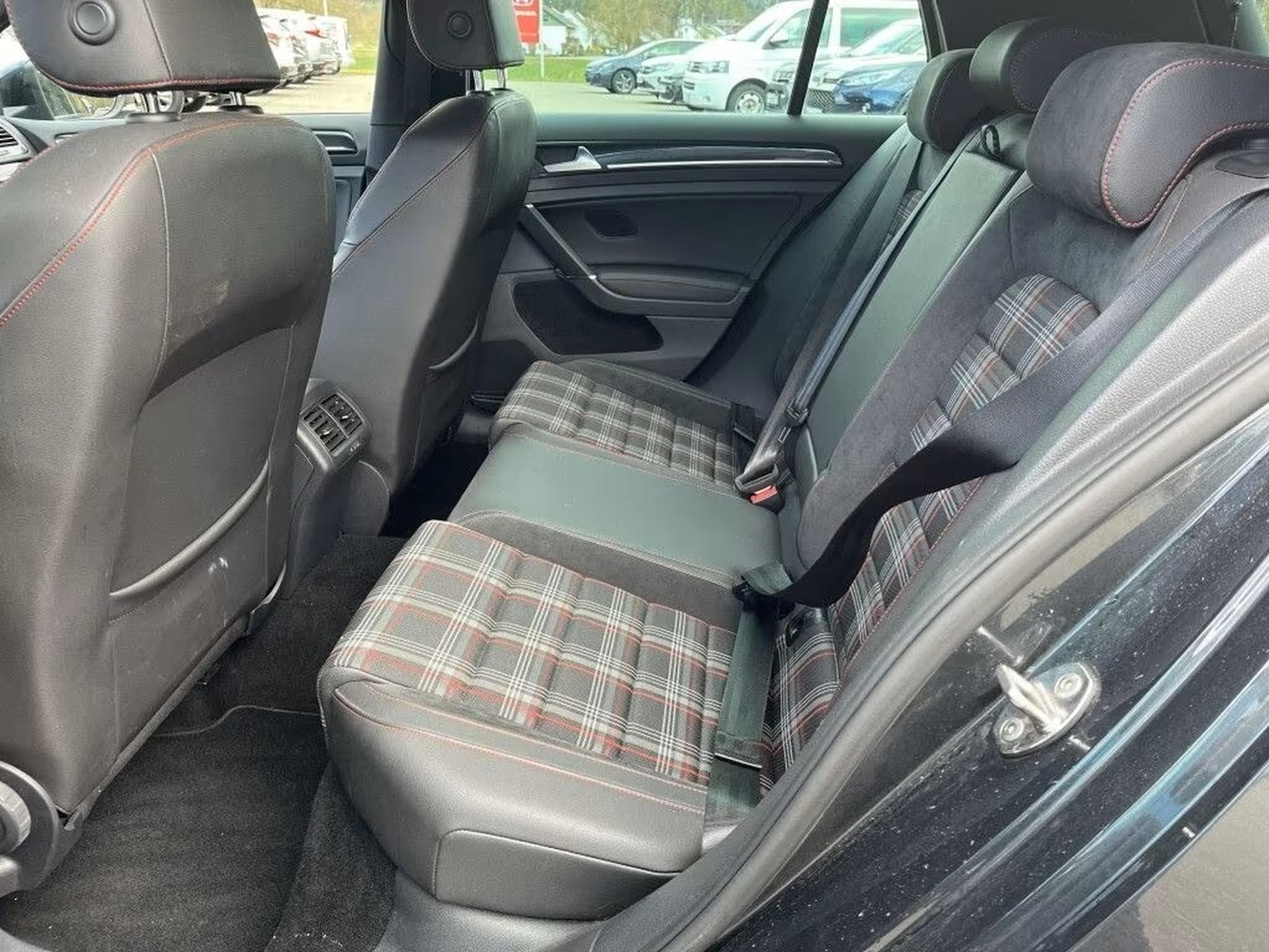 VW Golf GOLF VII 2.L GTI (2014) - Photo 7