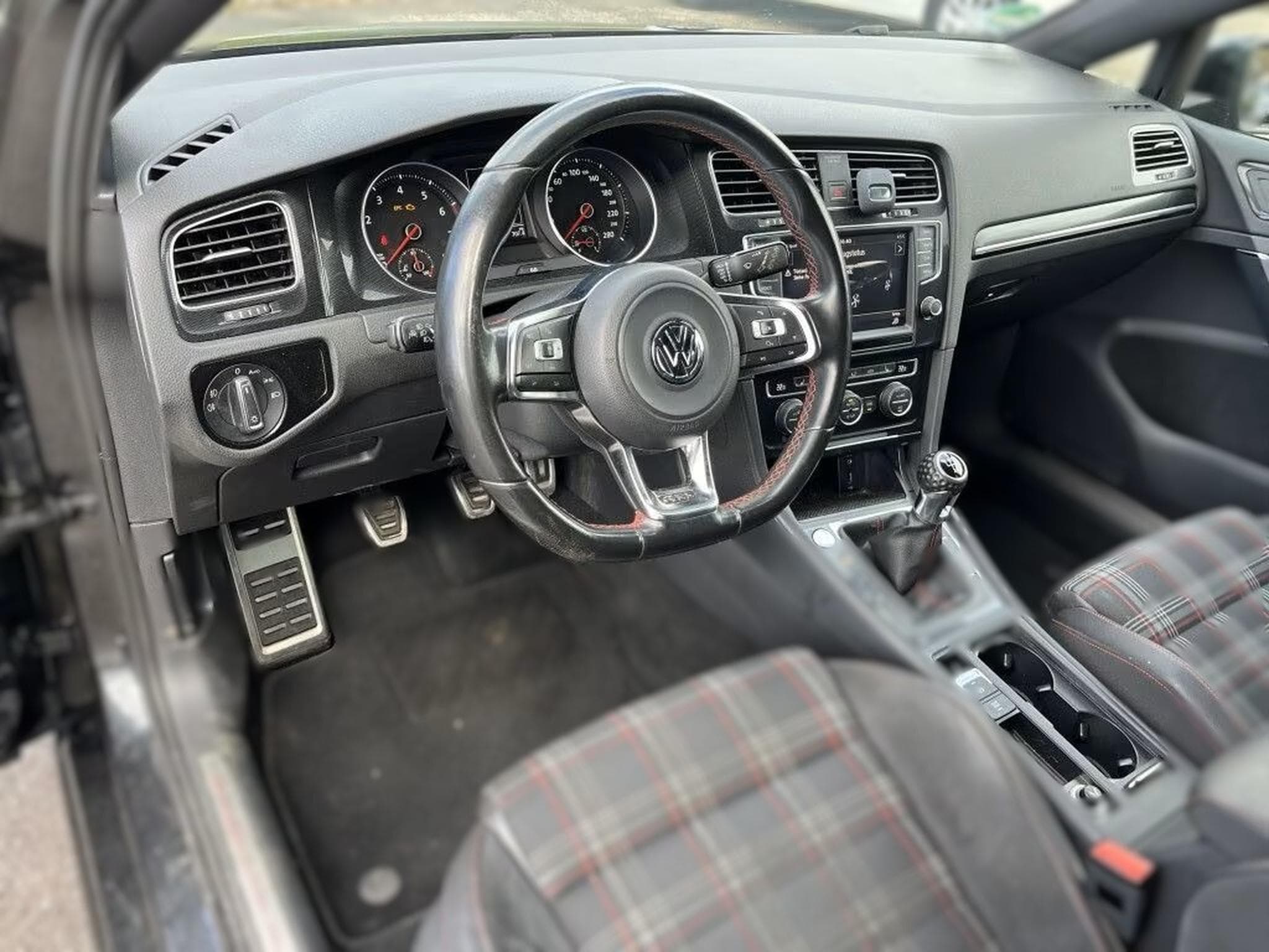 VW Golf GOLF VII 2.L GTI (2014) - Photo 9