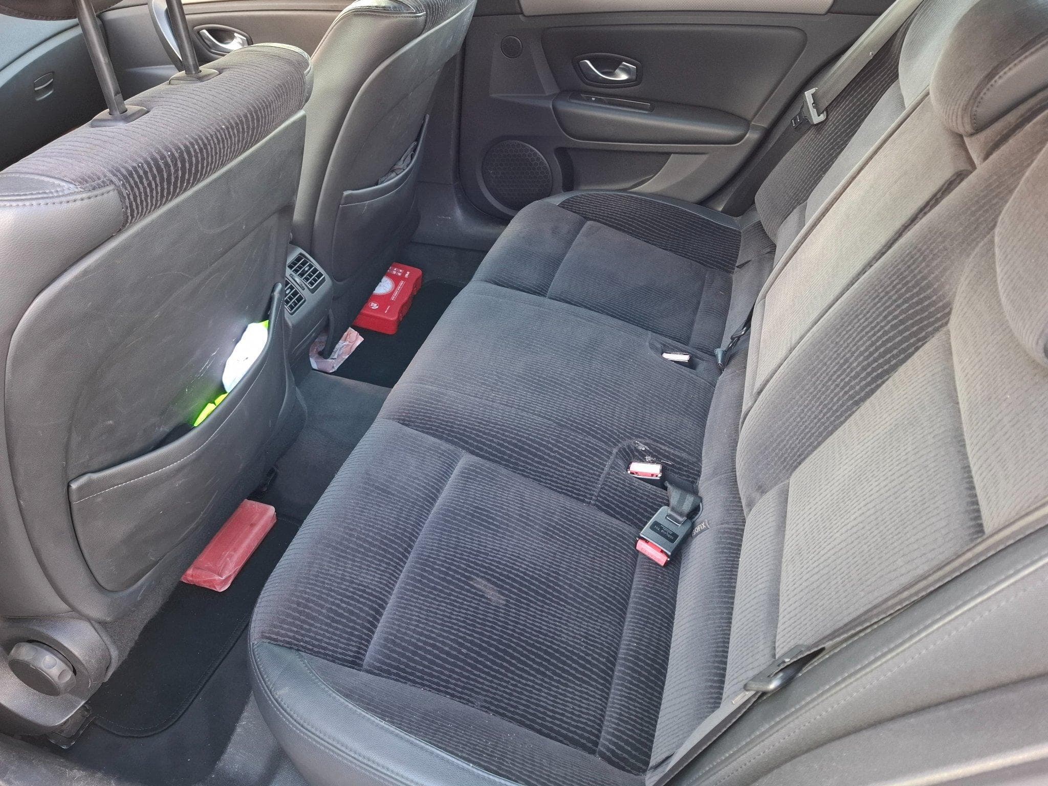 Renault Laguna Laguna 3 2.0 dCi 130 CV (2008) - Photo 3