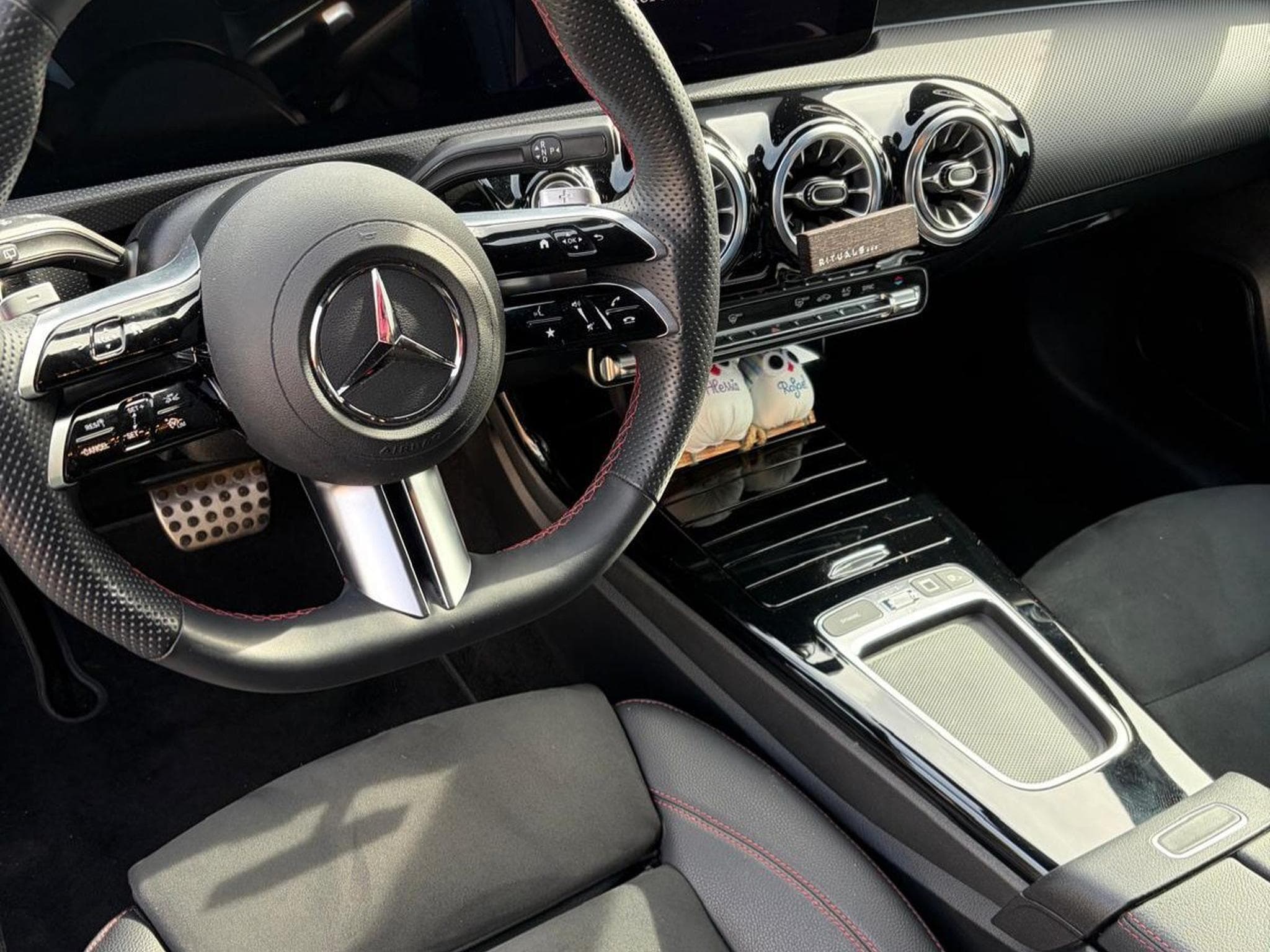 Mercedes A 200 AMG Line (2025) - Foto 3