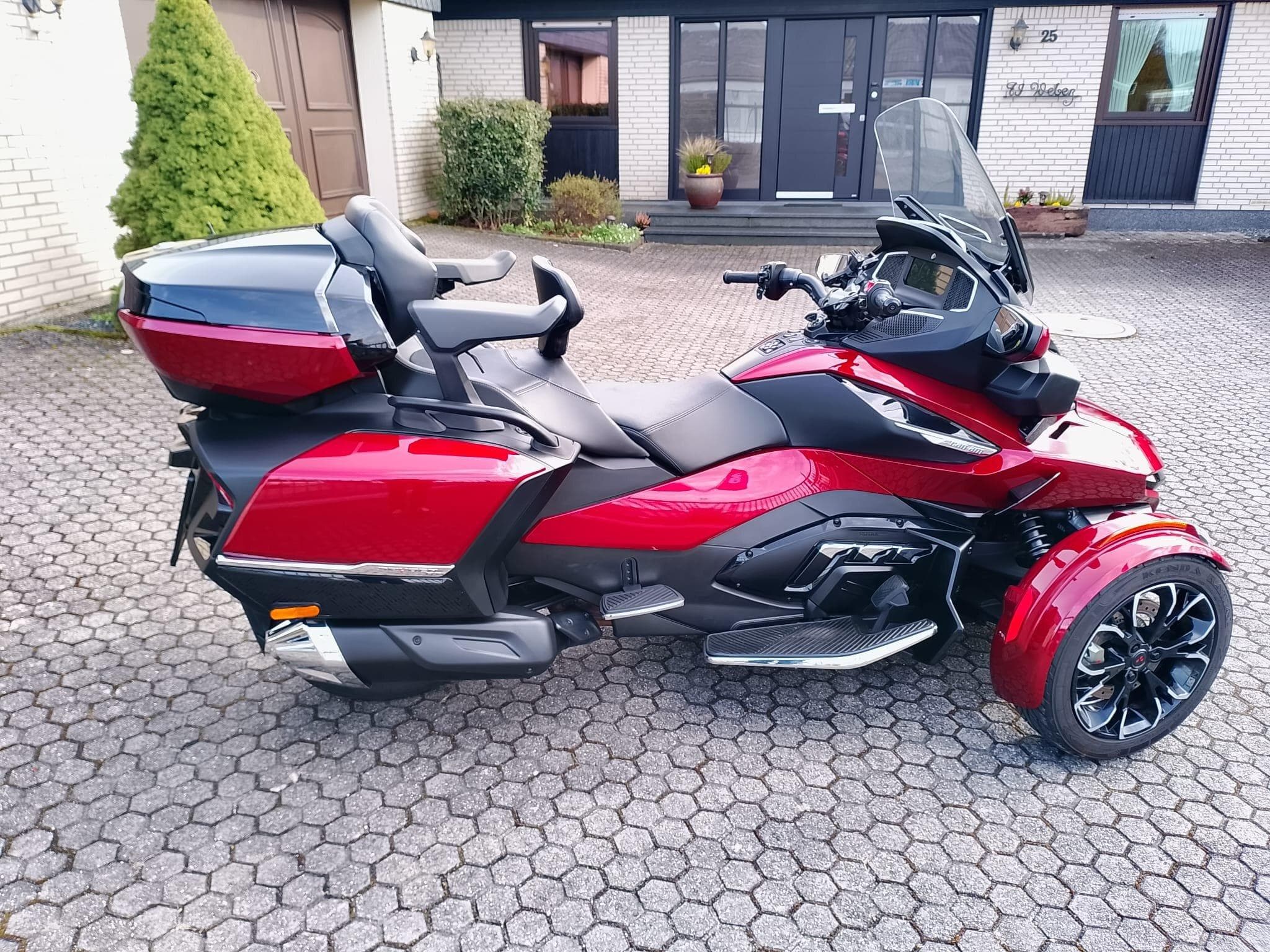 BRP Can-Am Spyder GT Limited (2021) - Photo 2