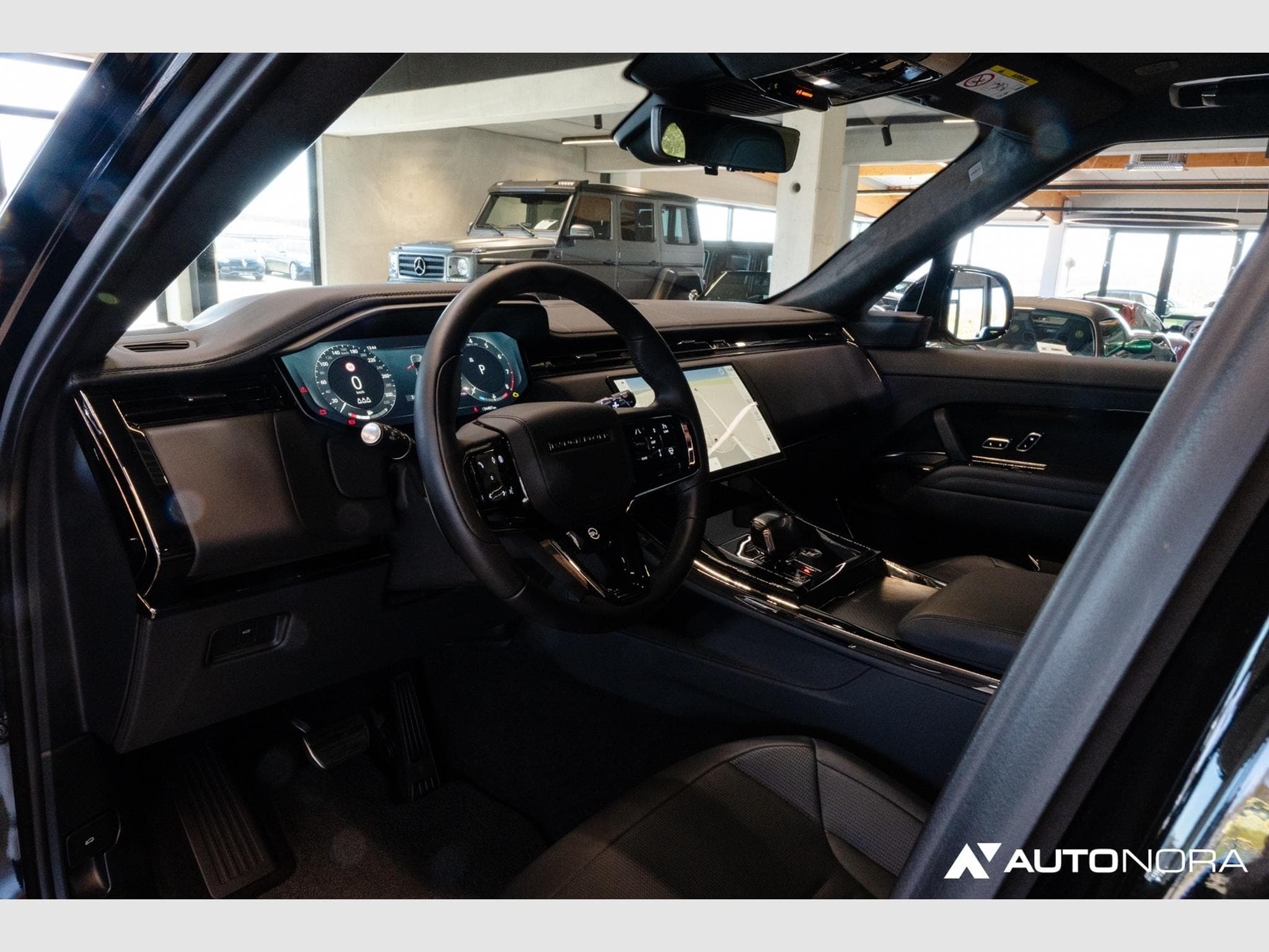 Land-Rover Range Rover Sport SV 635 Edition One (2024) - Photo 12