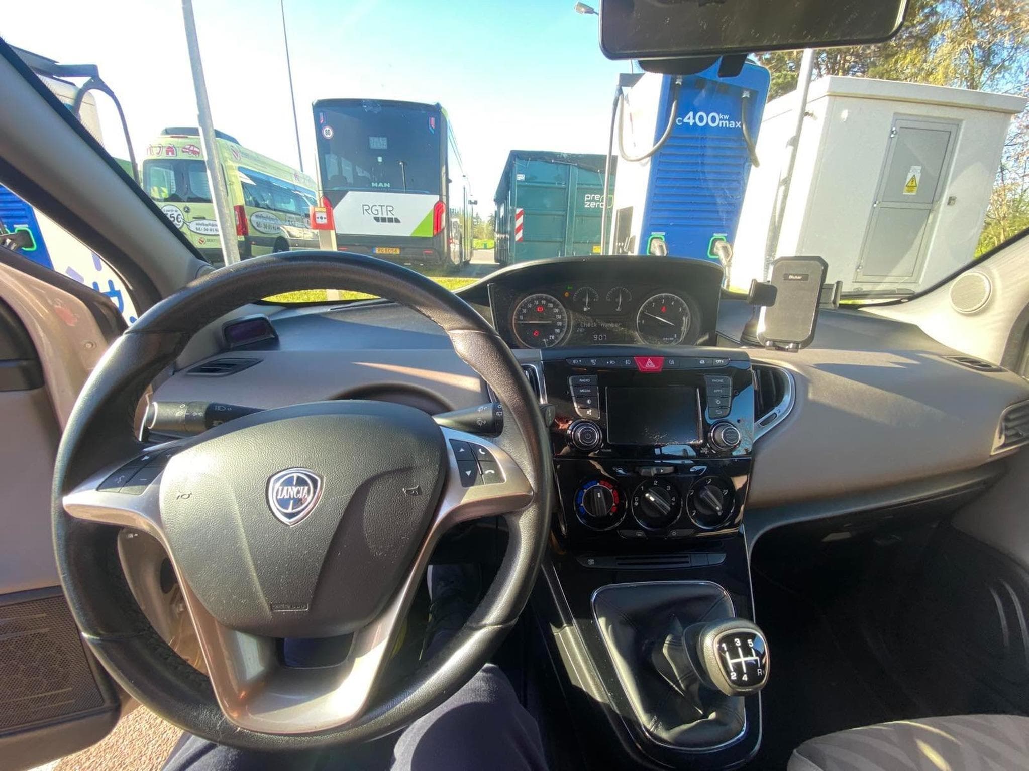 Lancia Ypsilon (2015) - Foto 2