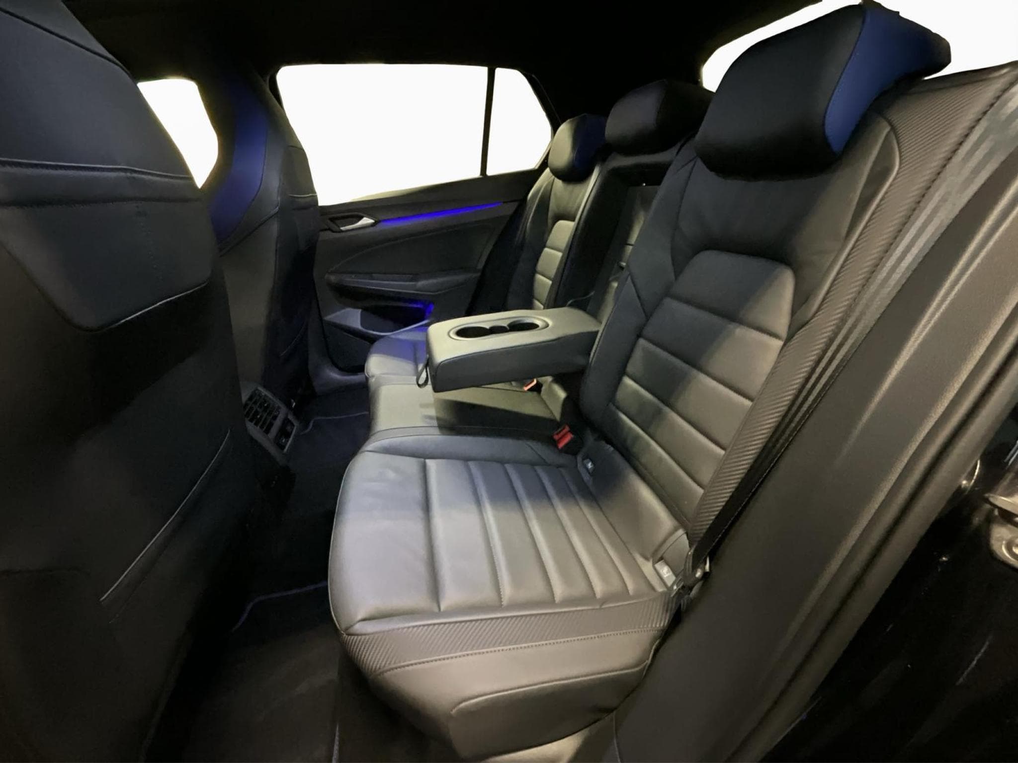 VW Golf R+DSG+4M+P.Leder+Akra. (2021) - Photo 16