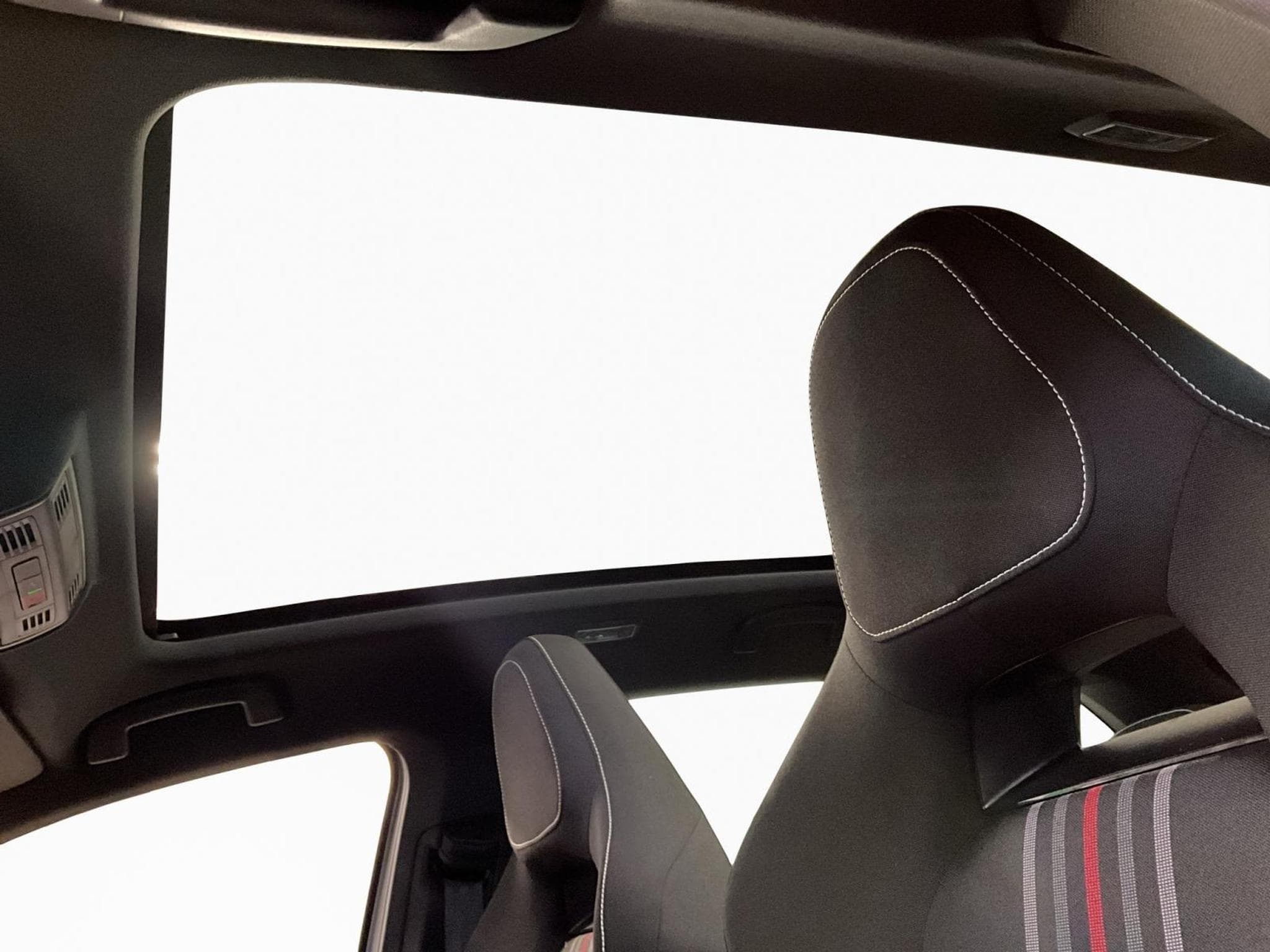 Skoda Scala Monte-Carlo+LED+NAVI+Digi+ (2025) - Photo 16