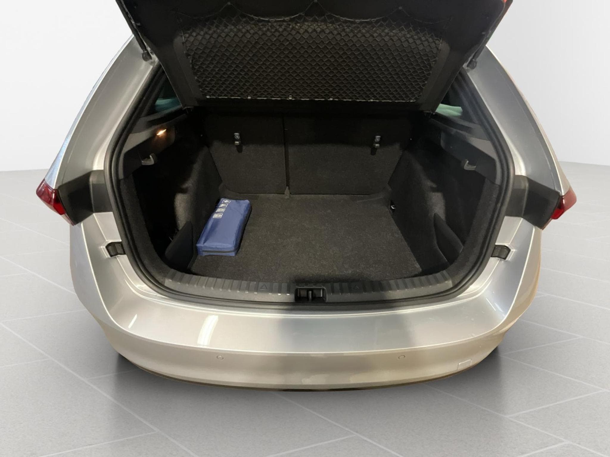 Skoda Scala Monte-Carlo+LED+NAVI+Digi+ (2025) - Photo 18