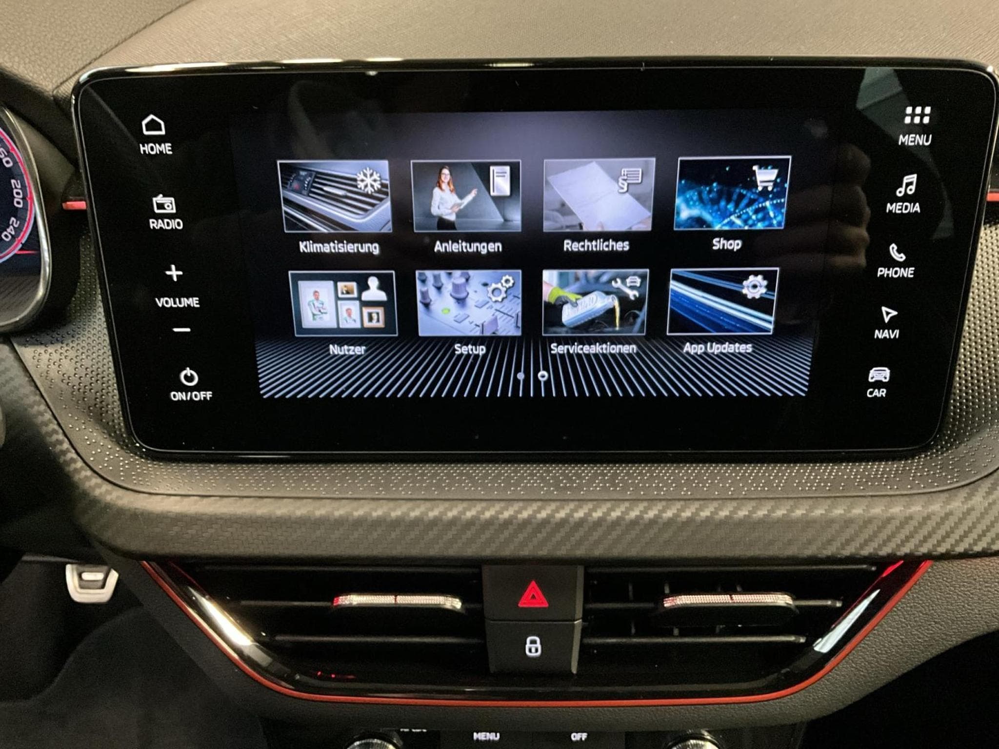 Skoda Scala Monte-Carlo+LED+NAVI+Digi+ (2025) - Photo 19