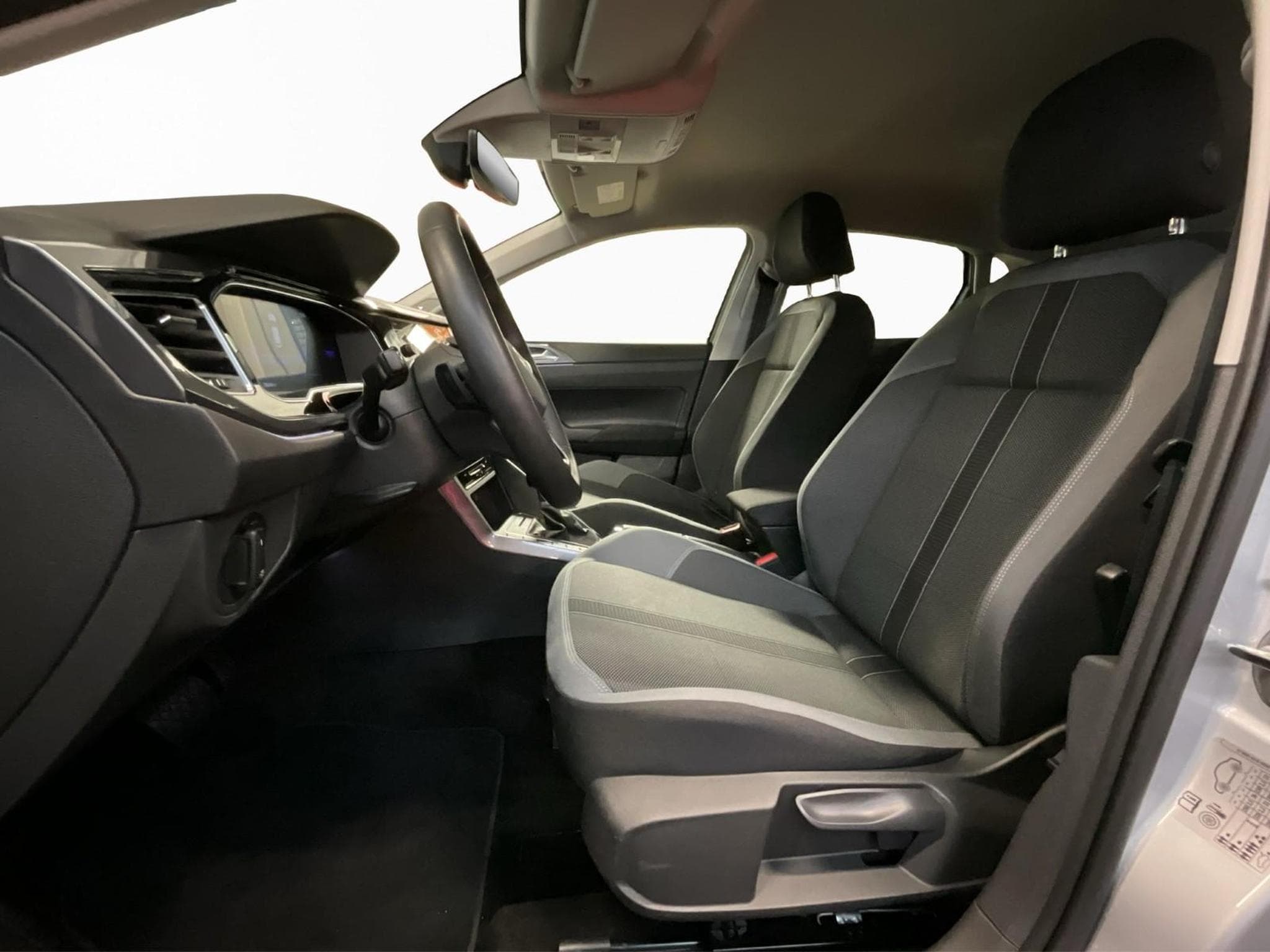 VW Polo Style+DSG+P.Park.+P.IQDrive+P.Lumie. (2025) - Photo 9