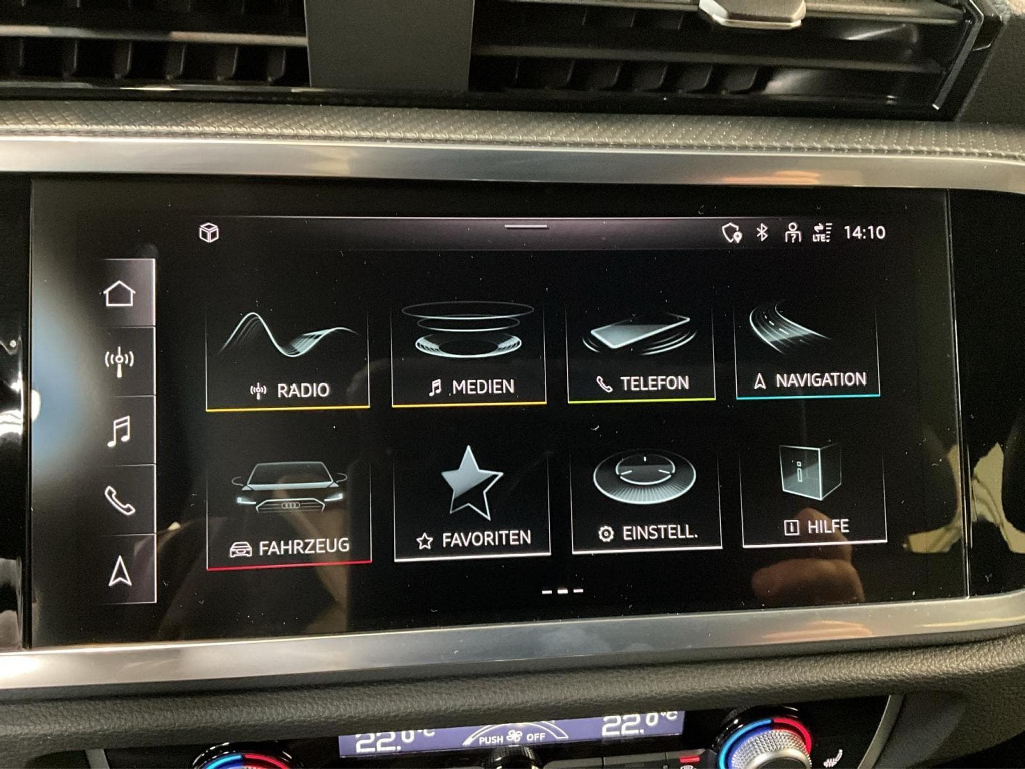 Audi Q3 S-Line+40TDI+Quattro+S-Tronic (2022) - Photo 13