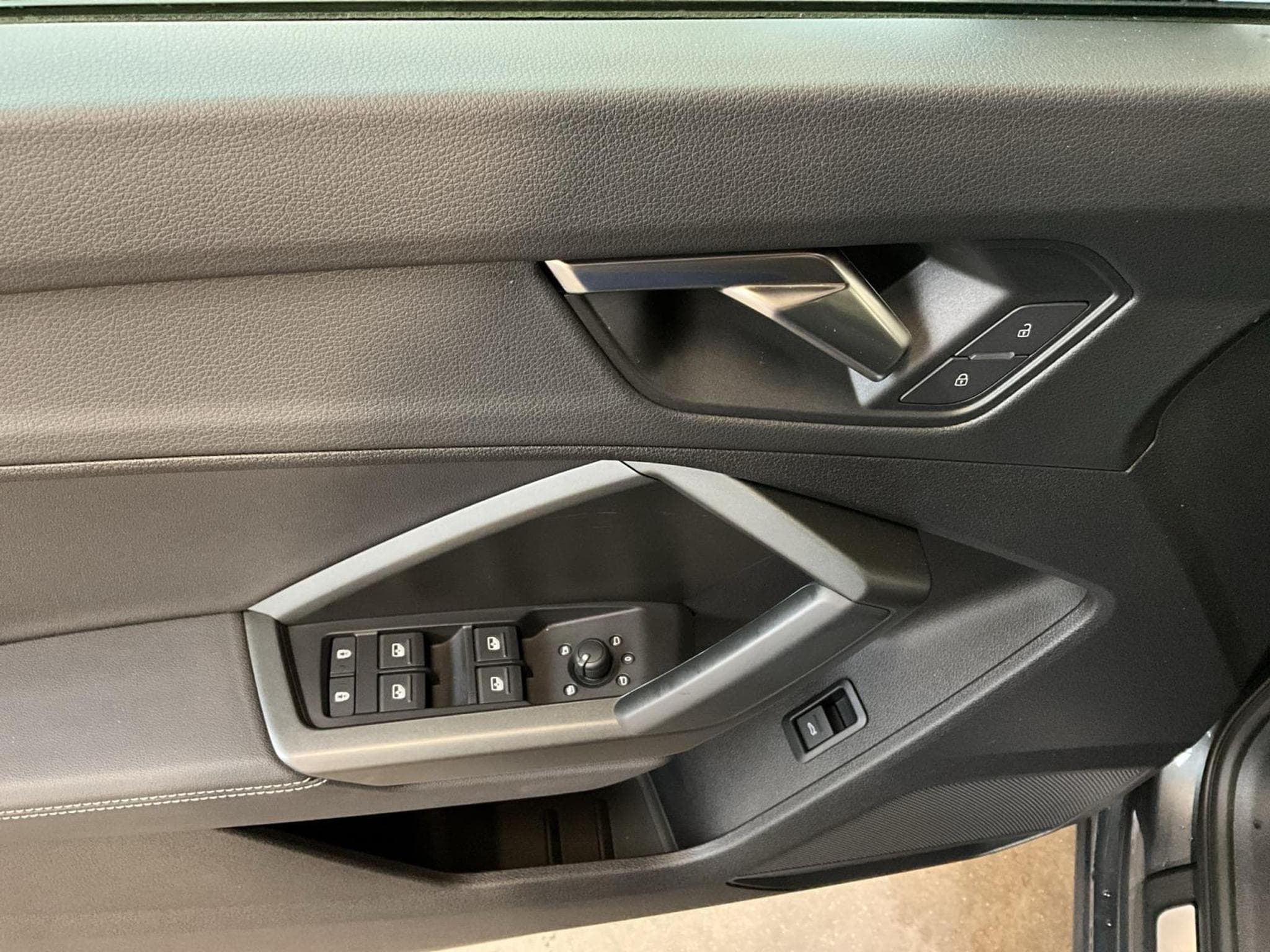 Audi Q3 S-Line+40TDI+Quattro+S-Tronic (2022) - Photo 14