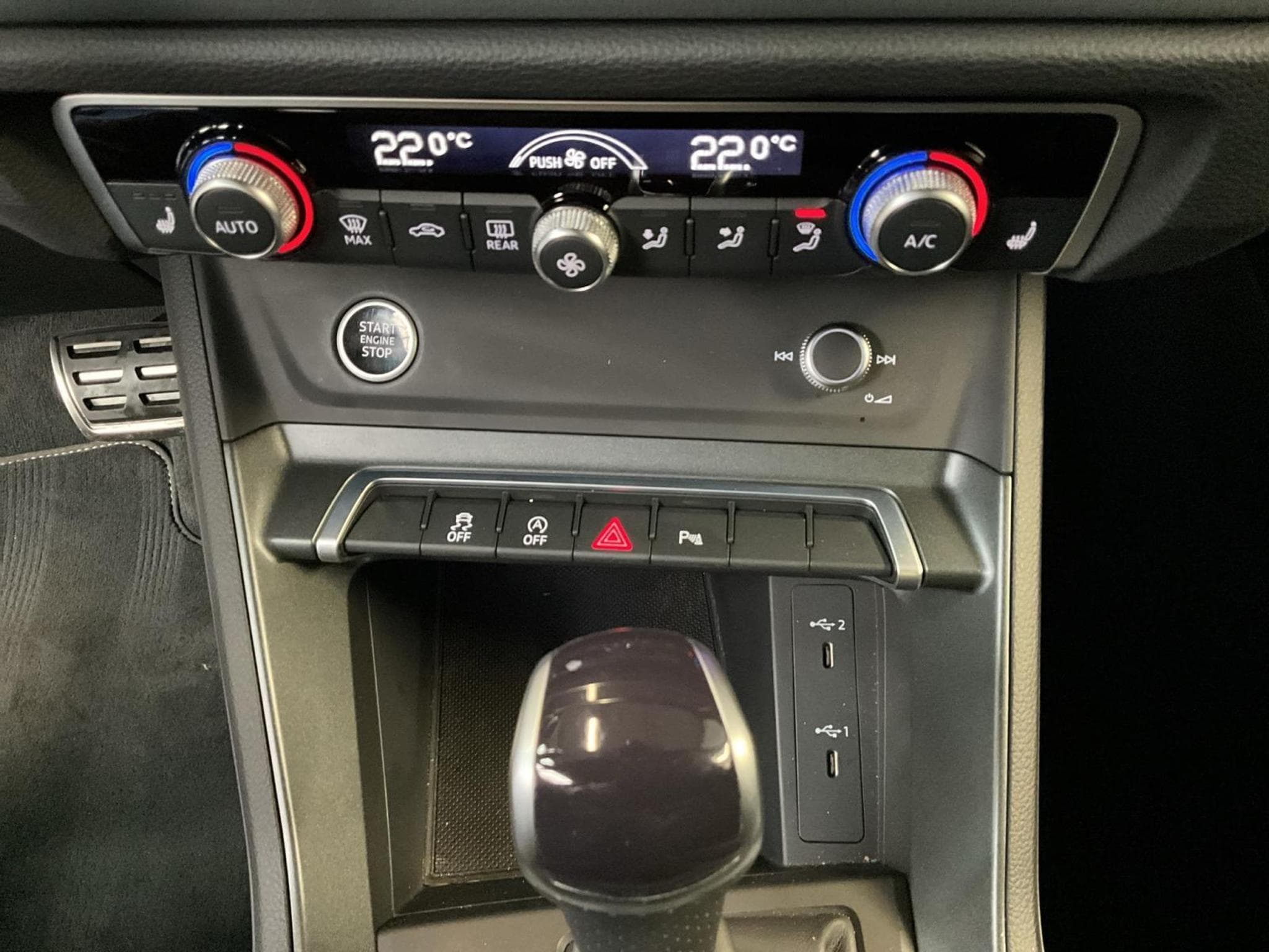 Audi Q3 S-Line+40TDI+Quattro+S-Tronic (2022) - Photo 20