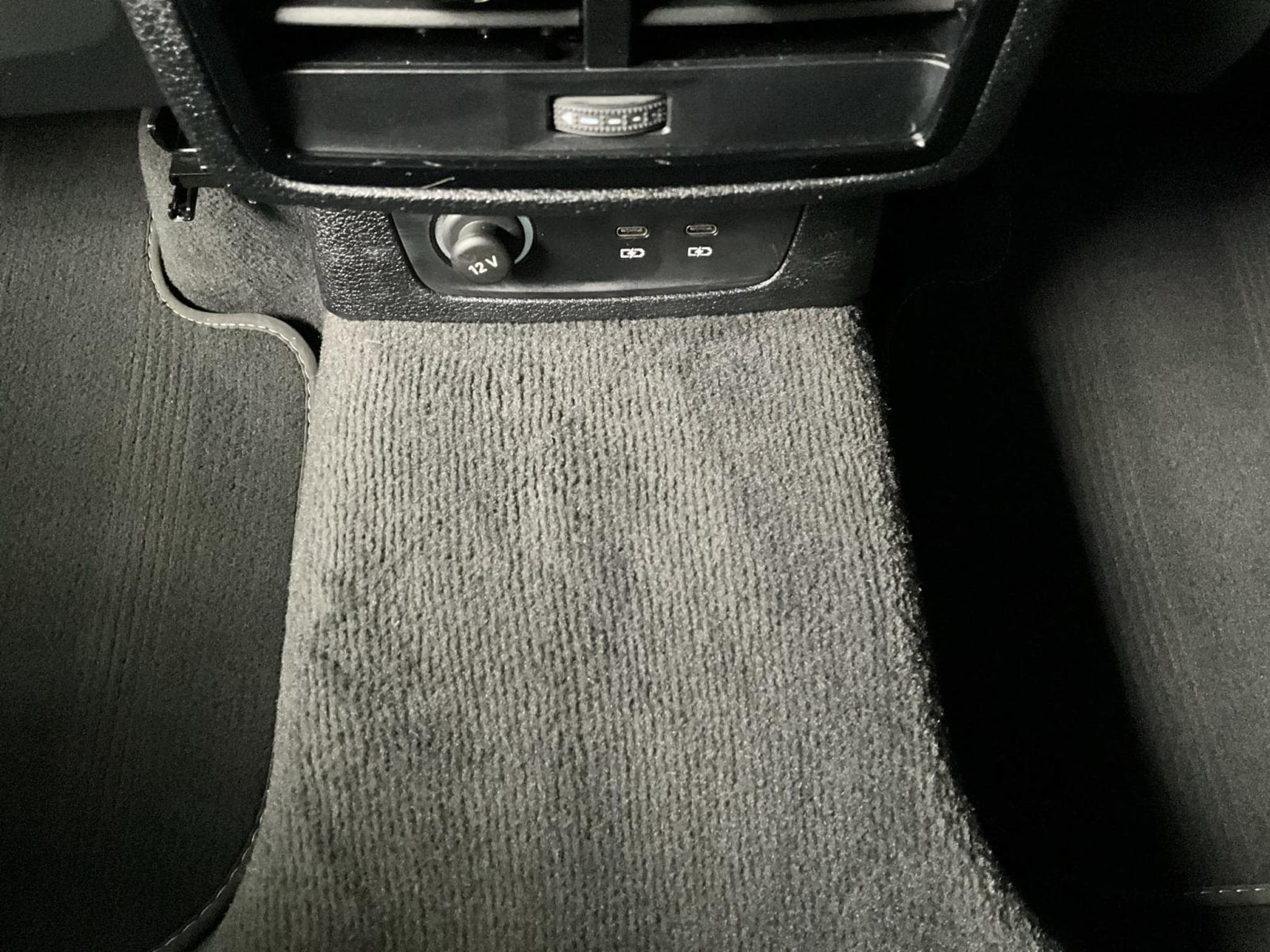 Audi Q3 S-Line+40TDI+Quattro+S-Tronic (2022) - Photo 21