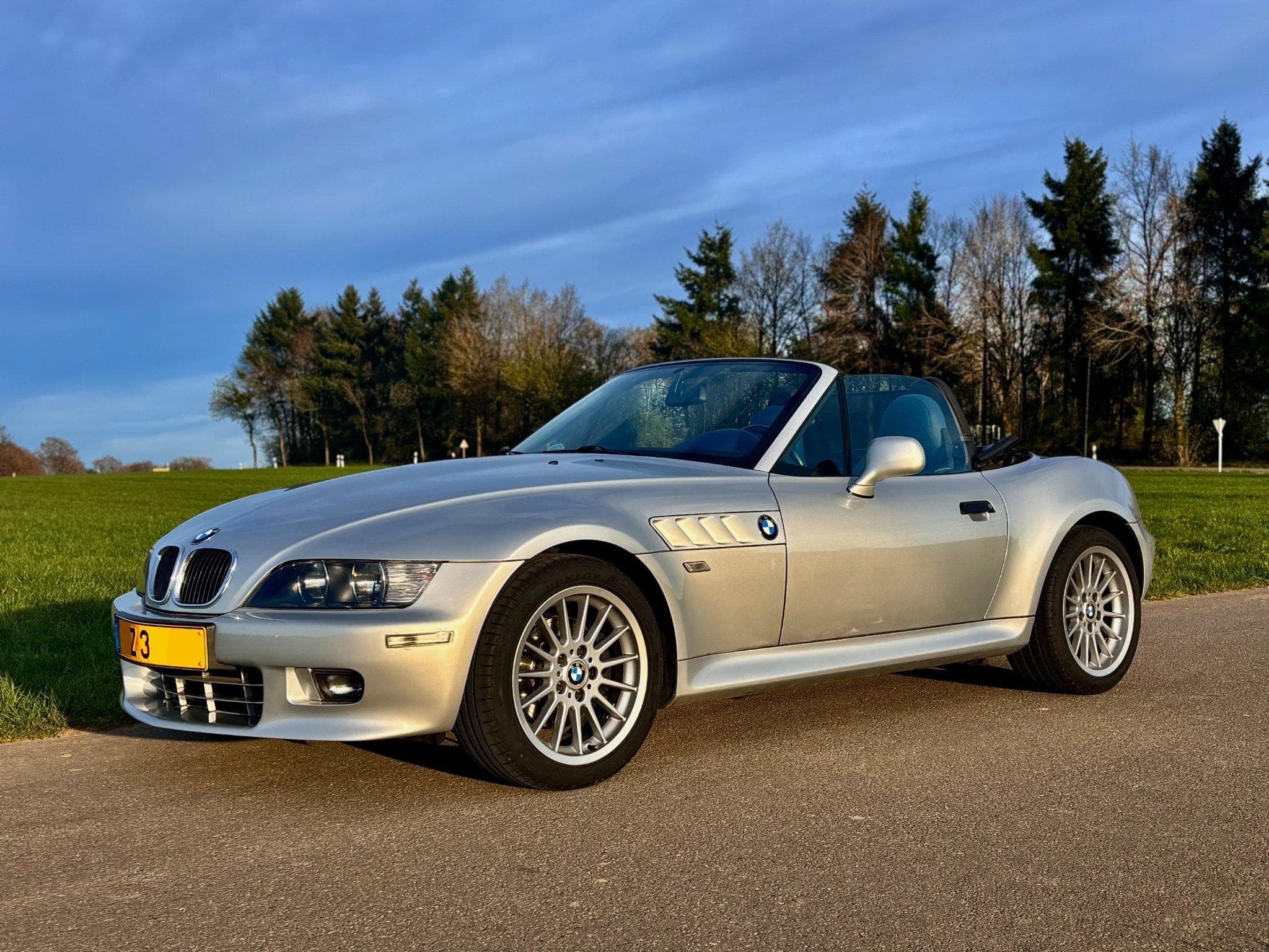 BMW Z3 3.0i Roadster (2001) - Photo 3