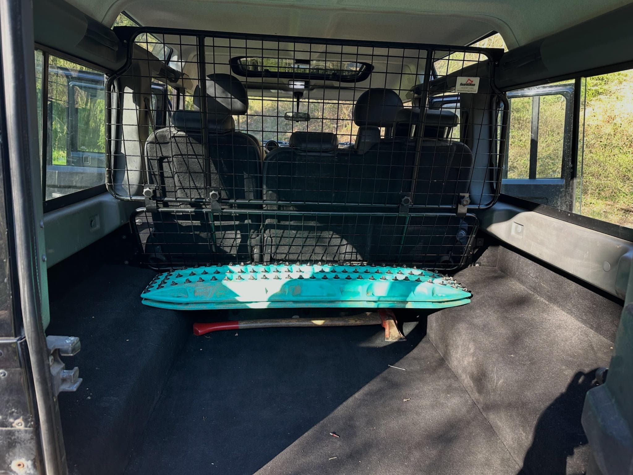 Land-Rover Defender TD4 (2012) - Photo 8