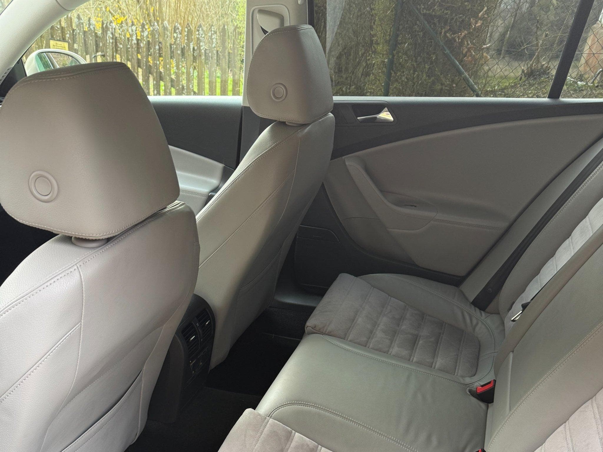 VW Passat B6 (2007) - Photo 9