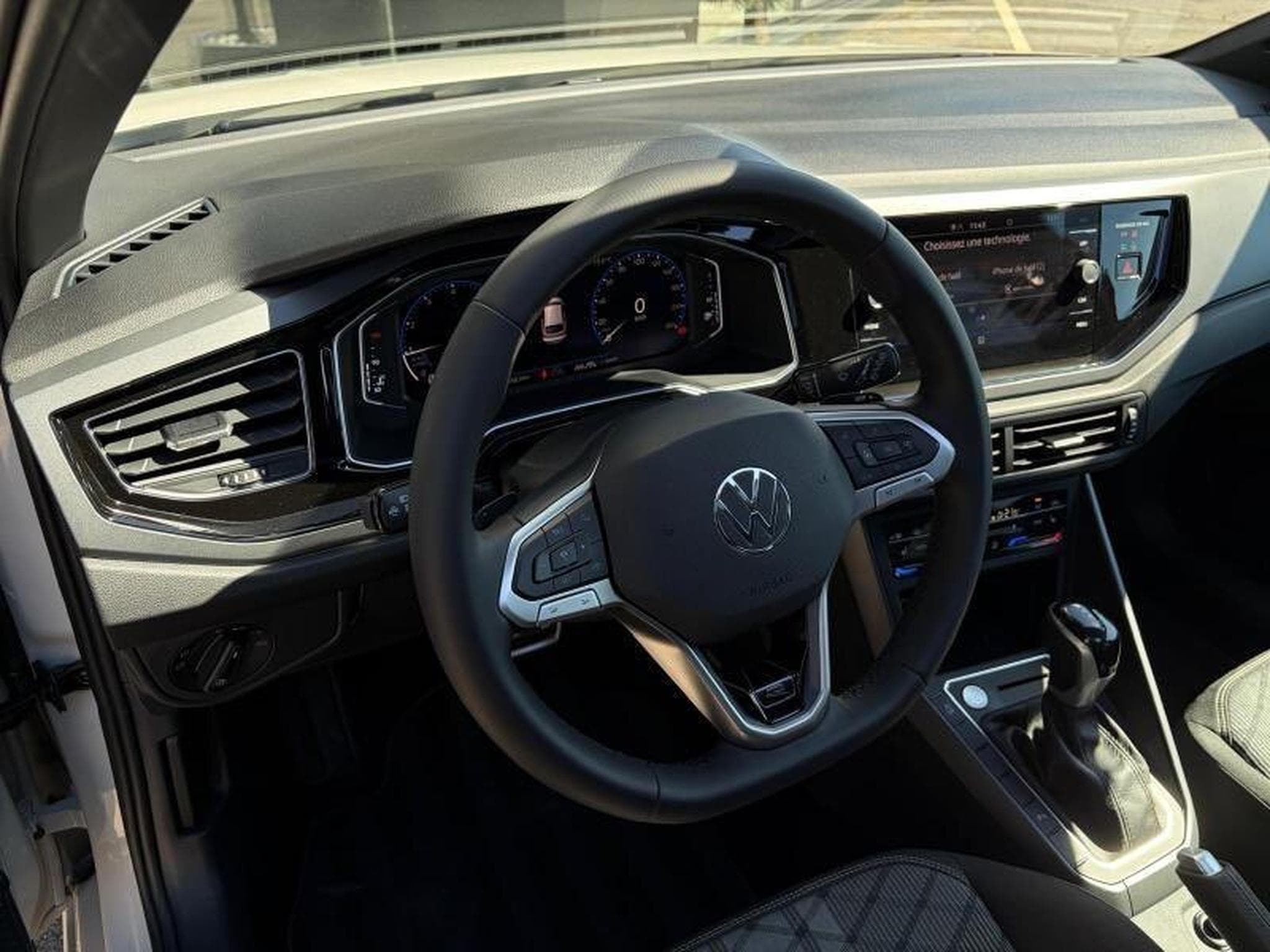 VW Taigo R-LINE 1.5L 150 CV (2025) - Foto 4